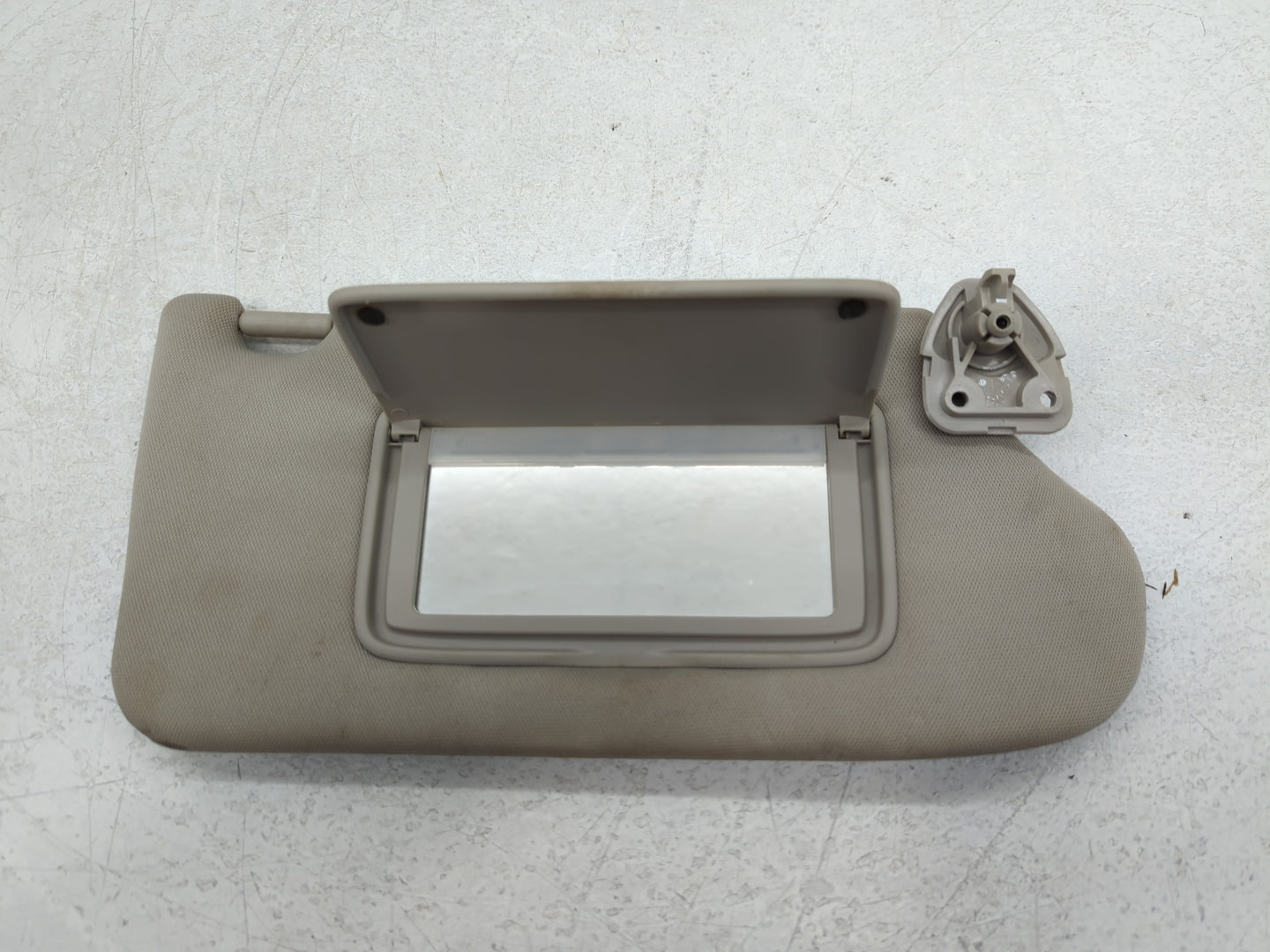 2013-2018 Nissan Altima Sun Visor Shade Replacement Passenger Right Mirror Fits Fits 2013 2014 2015 2016 2017 2018 OEM Used Auto Parts - Oemusedautoparts1.com