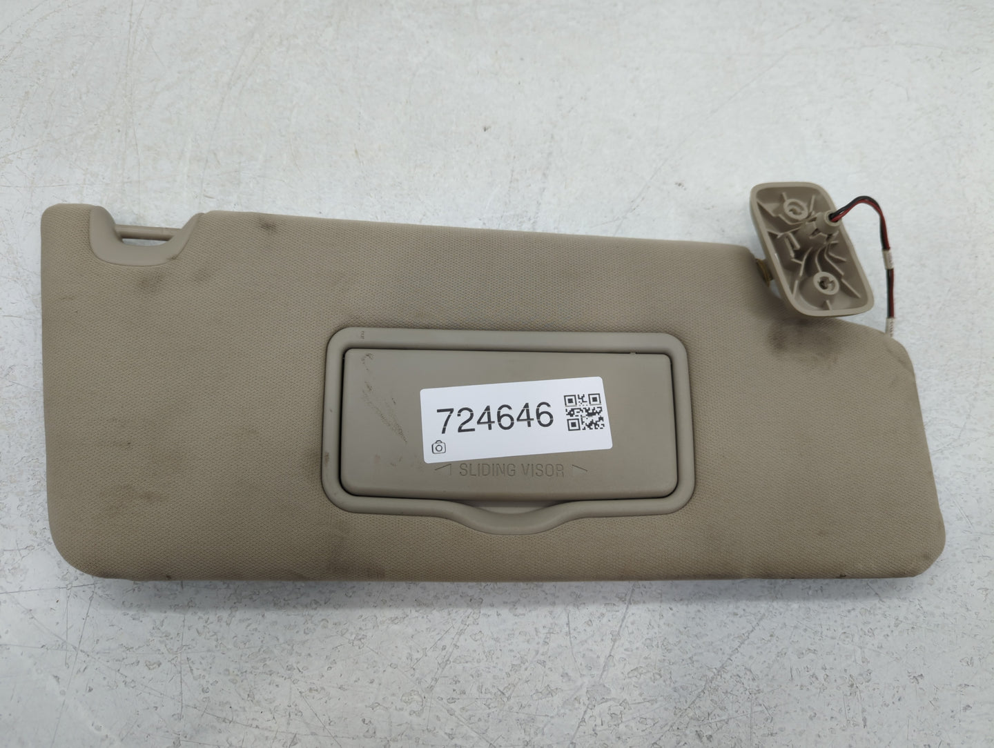 2009-2010 Ford F-150 Sun Visor Shade Replacement Passenger Right Mirror Fits Fits 2009 2010 OEM Used Auto Parts - Oemusedautoparts1.com