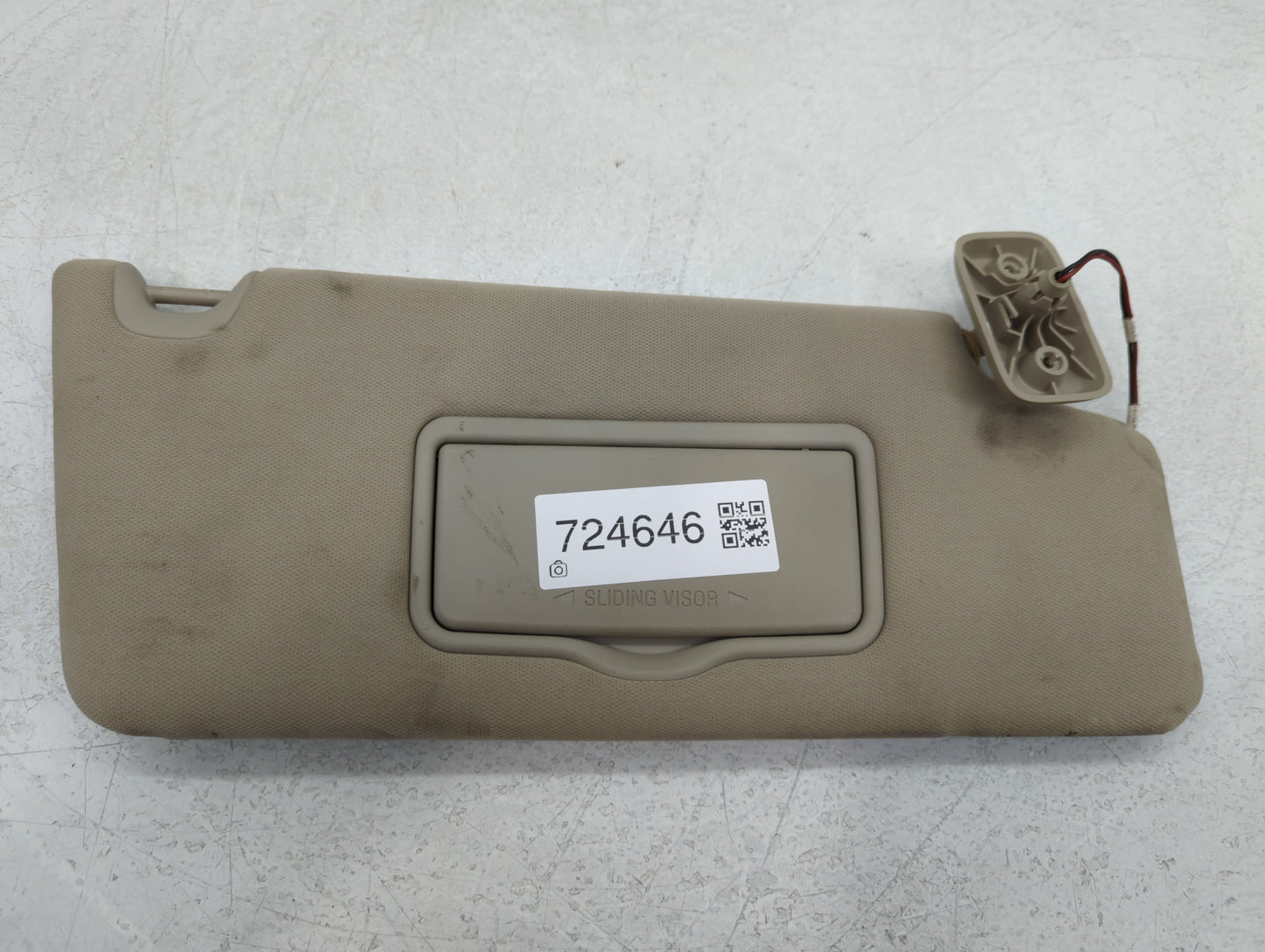 2009-2010 Ford F-150 Sun Visor Shade Replacement Passenger Right Mirror Fits Fits 2009 2010 OEM Used Auto Parts - Oemusedautoparts1.com