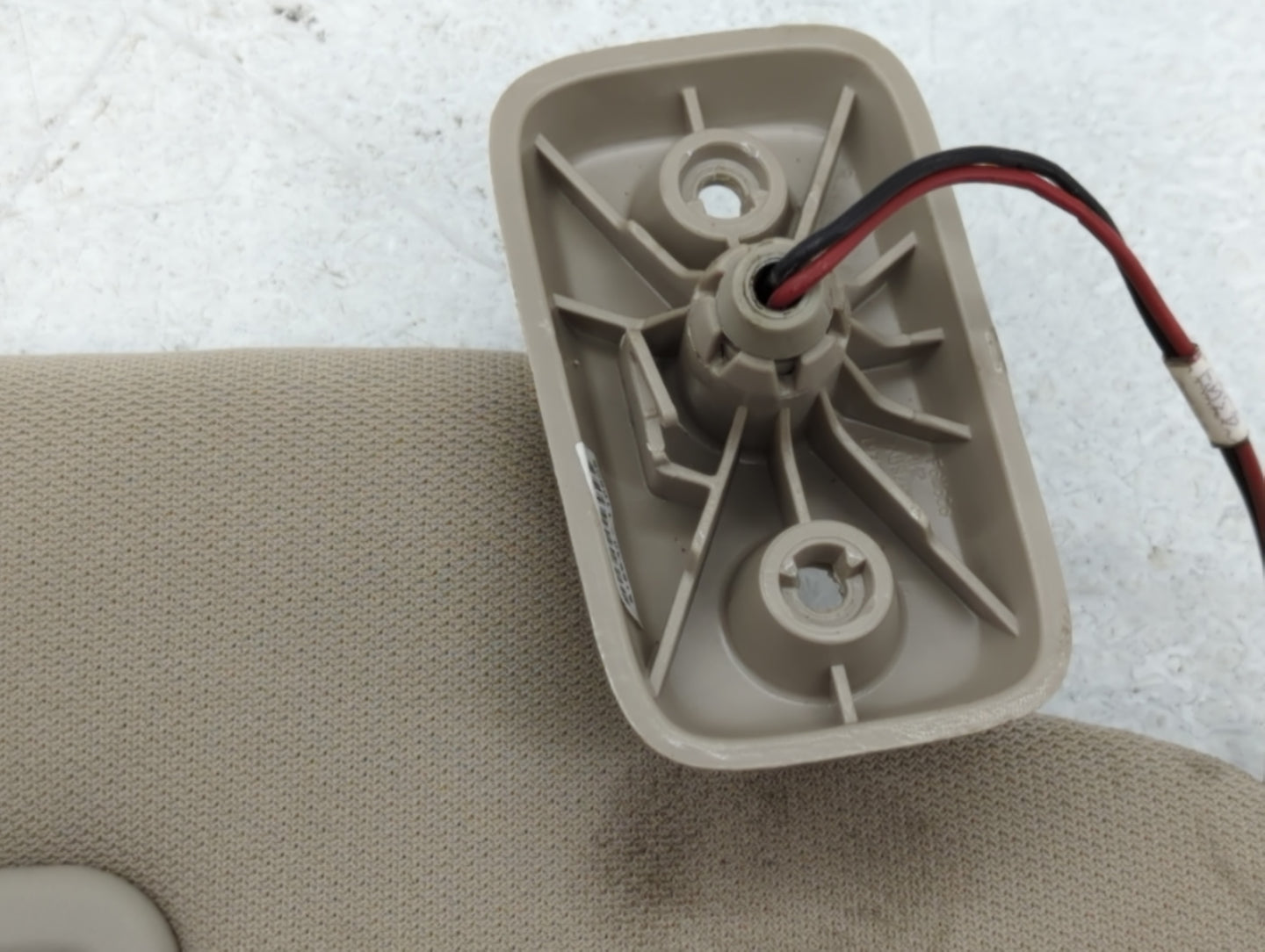 2009-2010 Ford F-150 Sun Visor Shade Replacement Passenger Right Mirror Fits Fits 2009 2010 OEM Used Auto Parts - Oemusedautoparts1.com