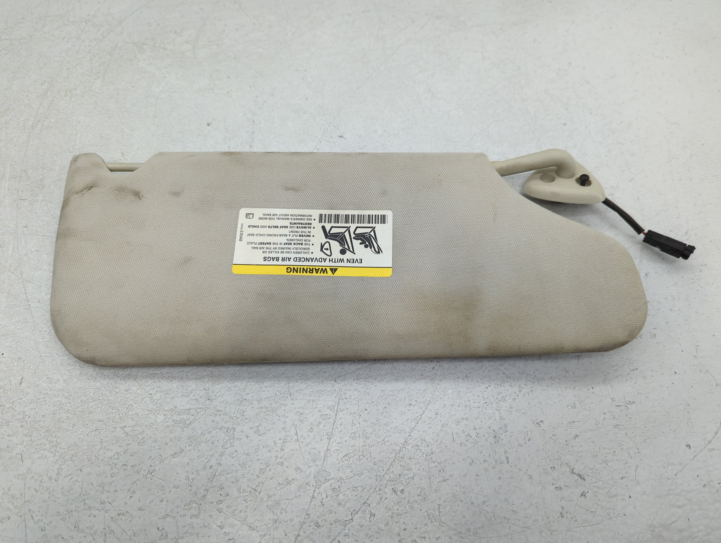 2008-2010 Chrysler 300 Sun Visor Shade Replacement Passenger Right Mirror Fits Fits 2008 2009 2010 OEM Used Auto Parts - Oemusedautoparts1.com