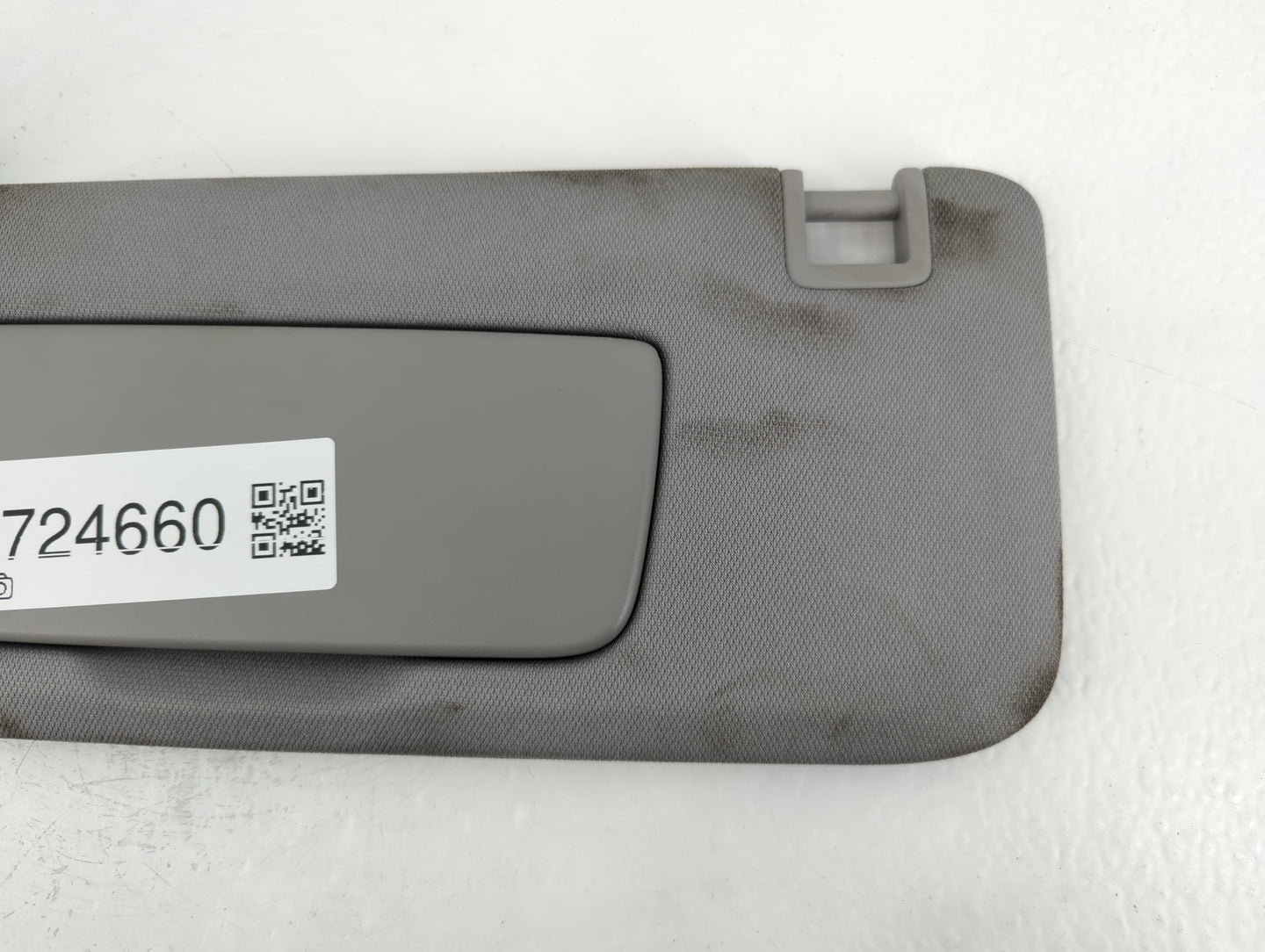 2018-2019 Chevrolet Equinox Sun Visor Shade Replacement Driver Left Mirror Fits Fits 2018 2019 OEM Used Auto Parts - Oemusedautoparts1.com