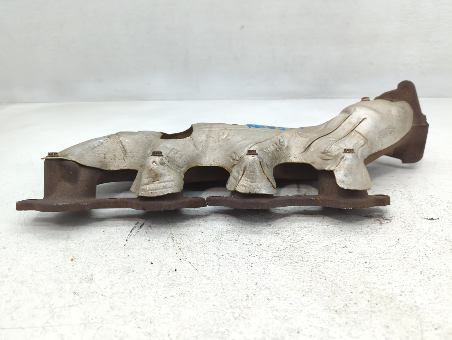 2004 Cadillac Escalade Turbocharger Exhaust Manifold With Turbo Charger - Oemusedautoparts1.com