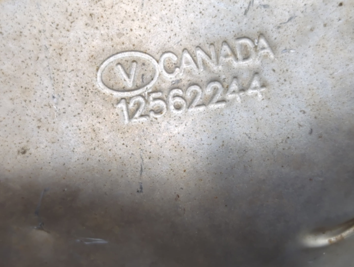 2004 Cadillac Escalade Turbocharger Exhaust Manifold With Turbo Charger - Oemusedautoparts1.com