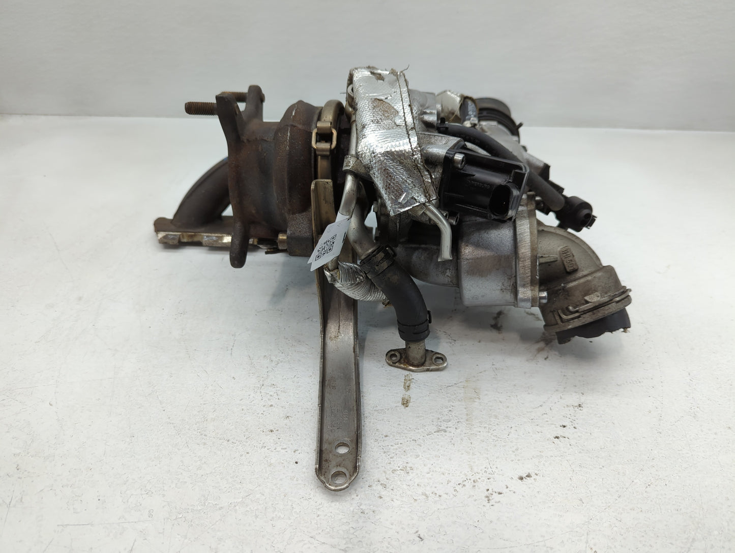 2009-2010 Audi Tt Turbocharger Exhaust Manifold With Turbo Charger - Oemusedautoparts1.com
