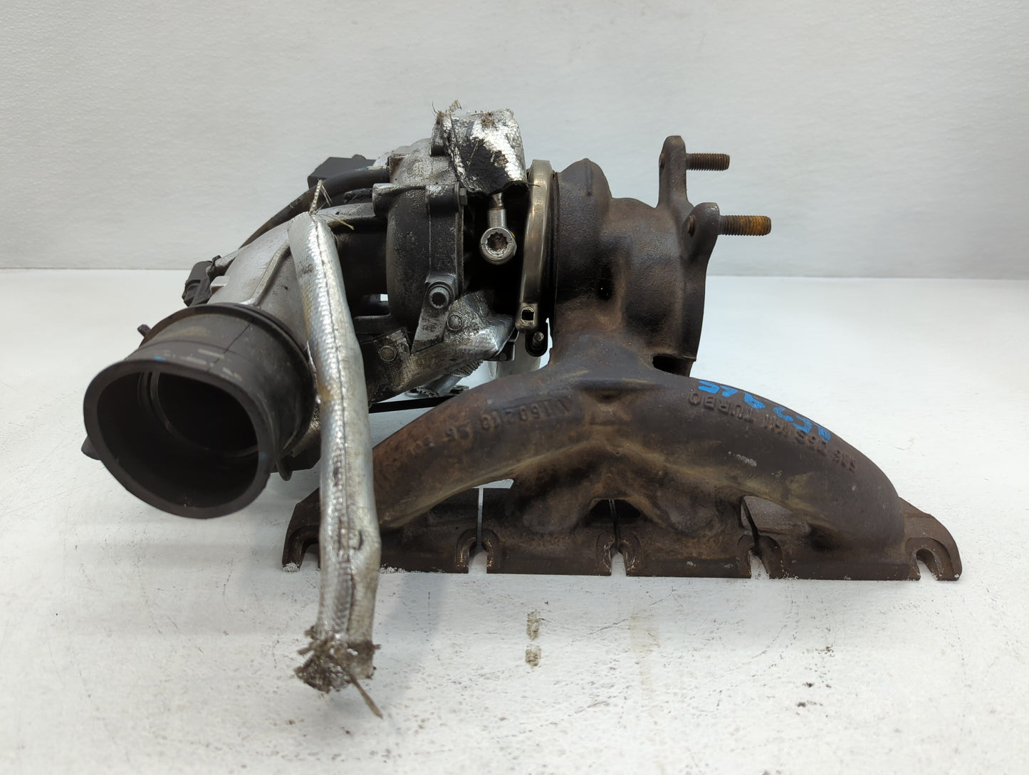 2009-2010 Audi Tt Turbocharger Exhaust Manifold With Turbo Charger - Oemusedautoparts1.com