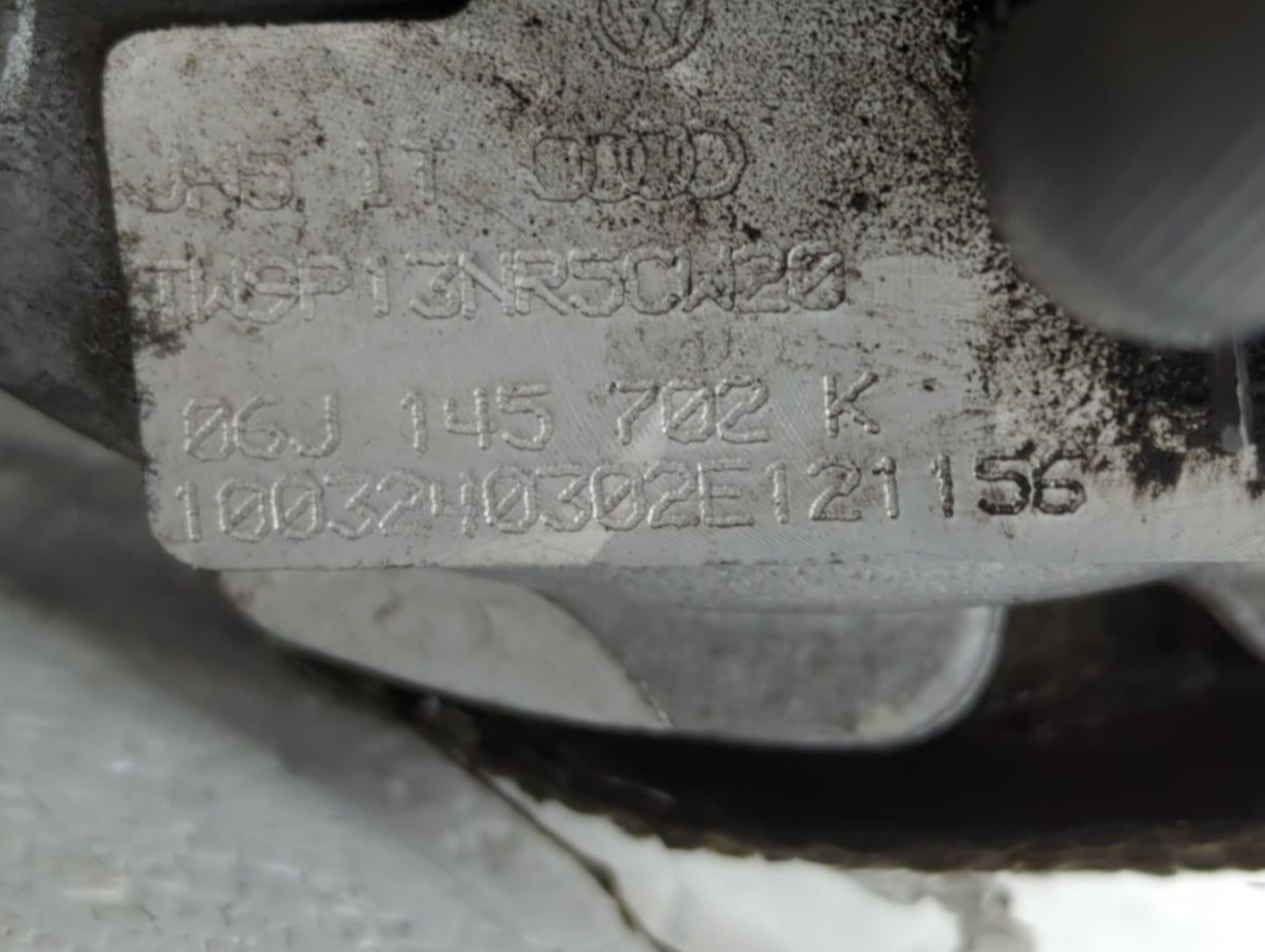 2009-2010 Audi Tt Turbocharger Exhaust Manifold With Turbo Charger - Oemusedautoparts1.com