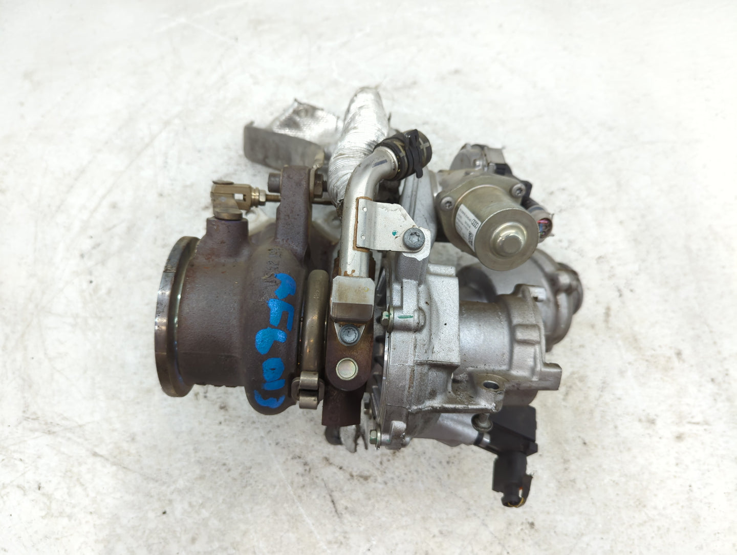 Golf Sportwagen Turbocharger Exhaust Manifold With Turbo Charger - Oemusedautoparts1.com