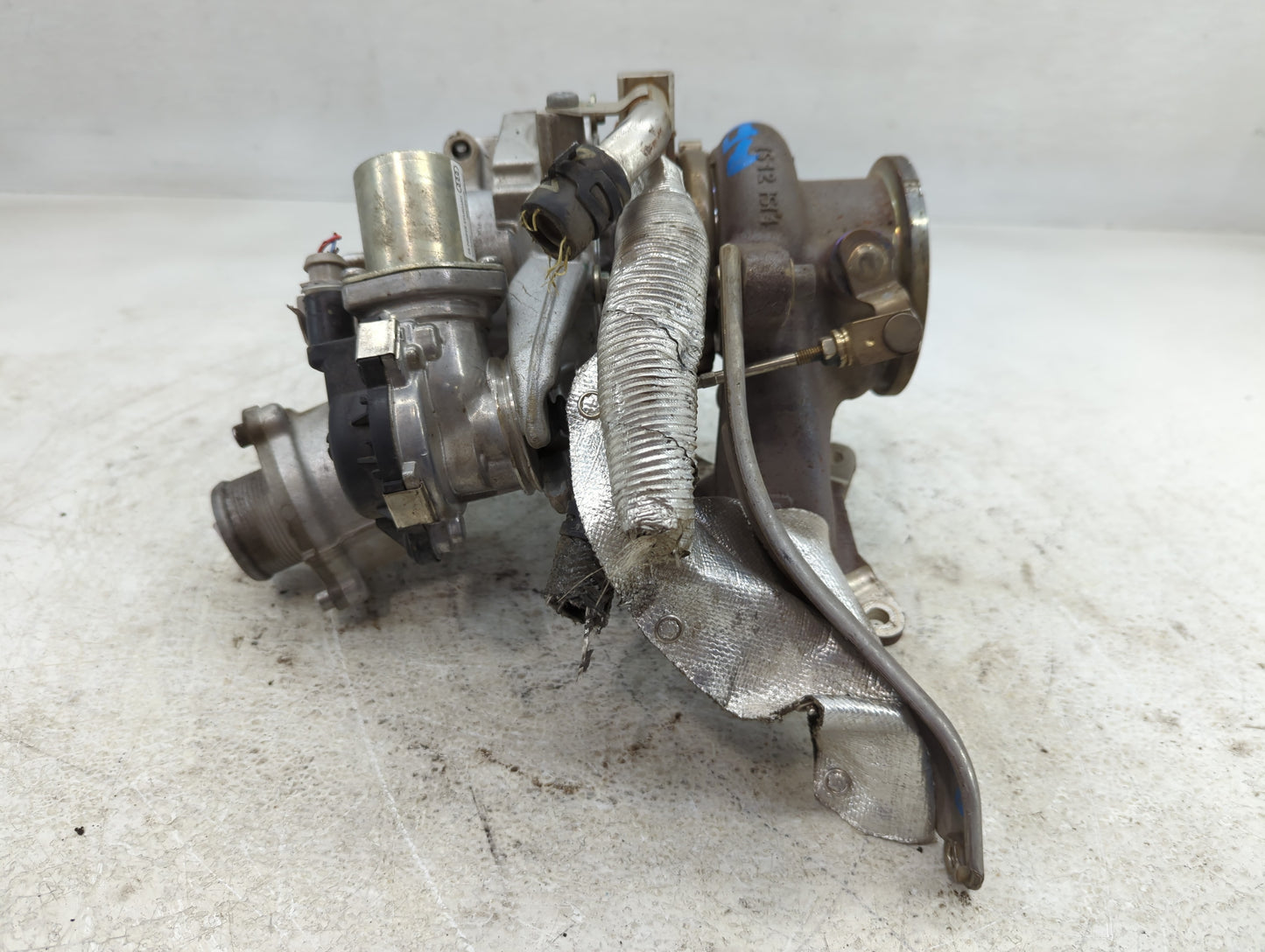 Golf Sportwagen Turbocharger Exhaust Manifold With Turbo Charger - Oemusedautoparts1.com