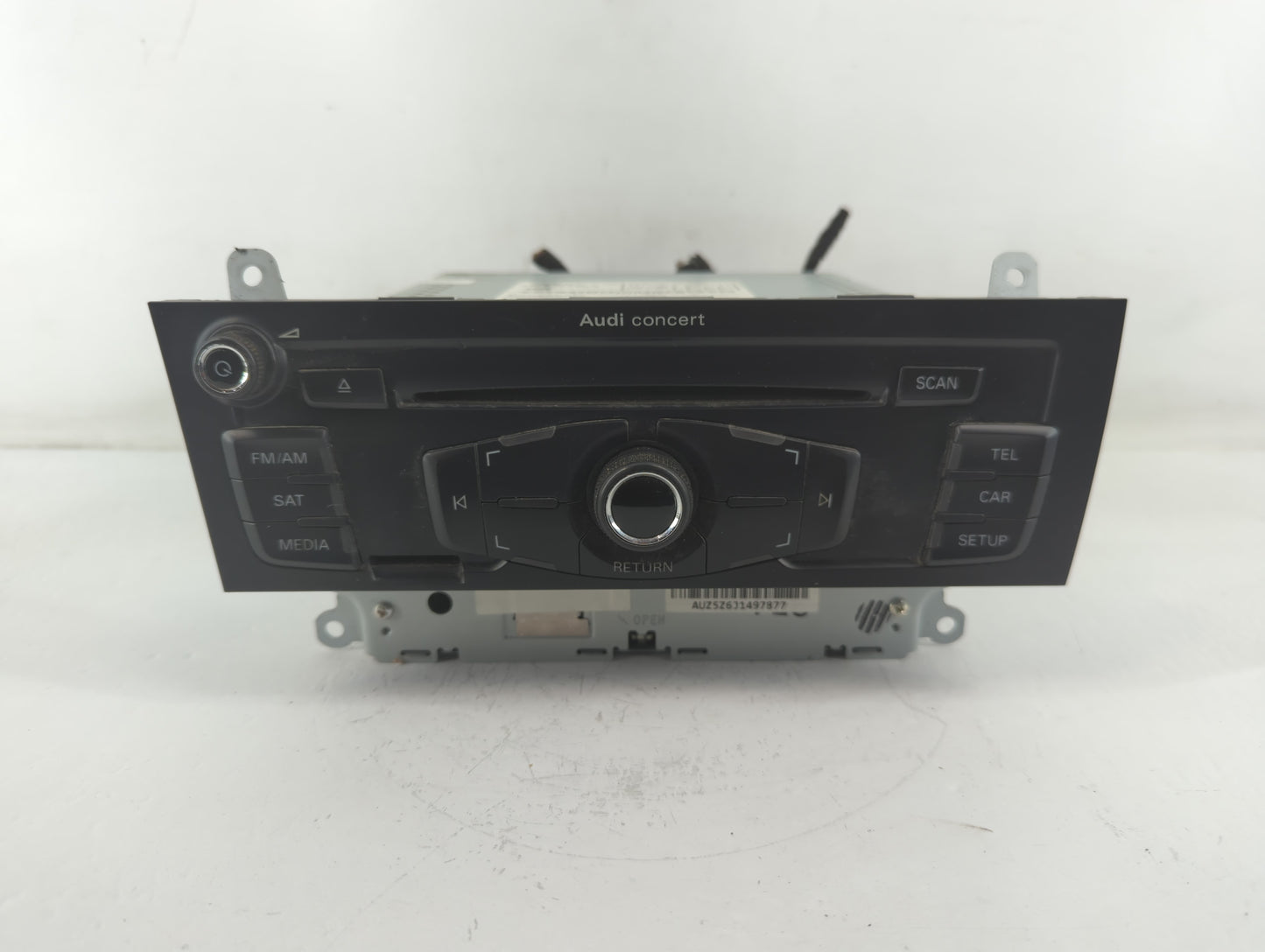 2010-2012 Audi A4 Radio AM FM Cd Player Receiver Replacement P/N:8T1 035 186 R Fits Fits 2010 2011 2012 2013 2014 2015 2016 2017 OEM Used Auto Parts - Oemusedautoparts1.com