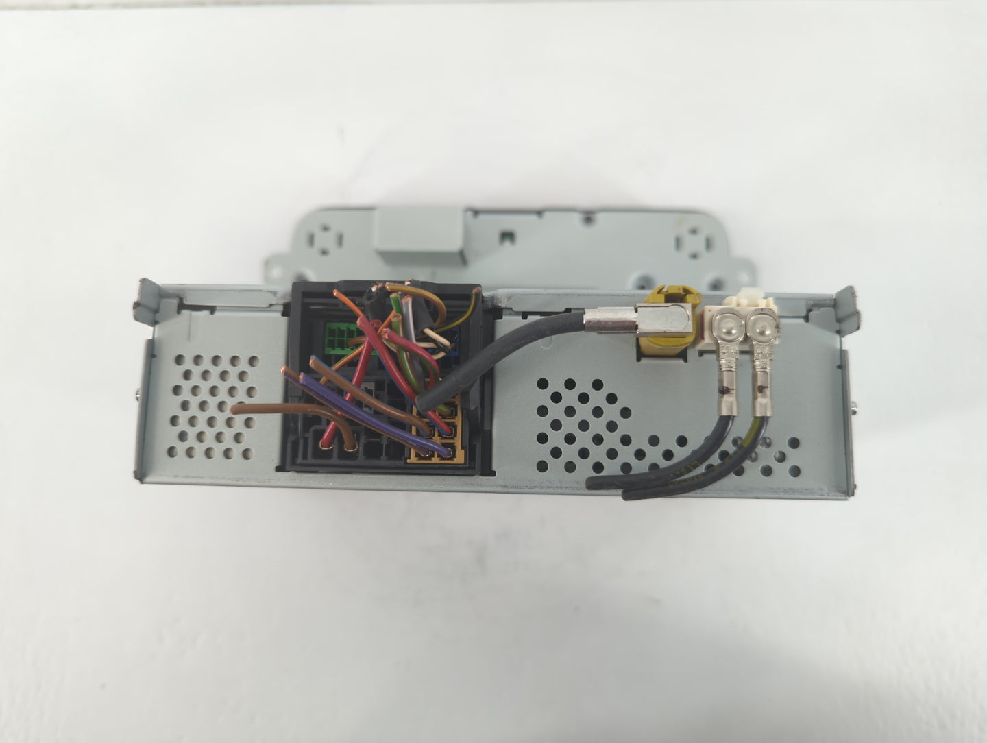 2018 Volkswagen Jetta Radio AM FM Cd Player Receiver Replacement P/N:561 035 150 B Fits Fits 2019 OEM Used Auto Parts - Oemusedautoparts1.com