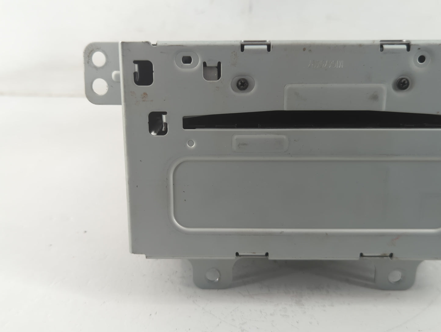 2011-2012 Chevrolet Cruze Radio AM FM Cd Player Receiver Replacement P/N:2098357 Fits Fits 2010 2011 2012 OEM Used Auto Parts - Oemusedautoparts1.com