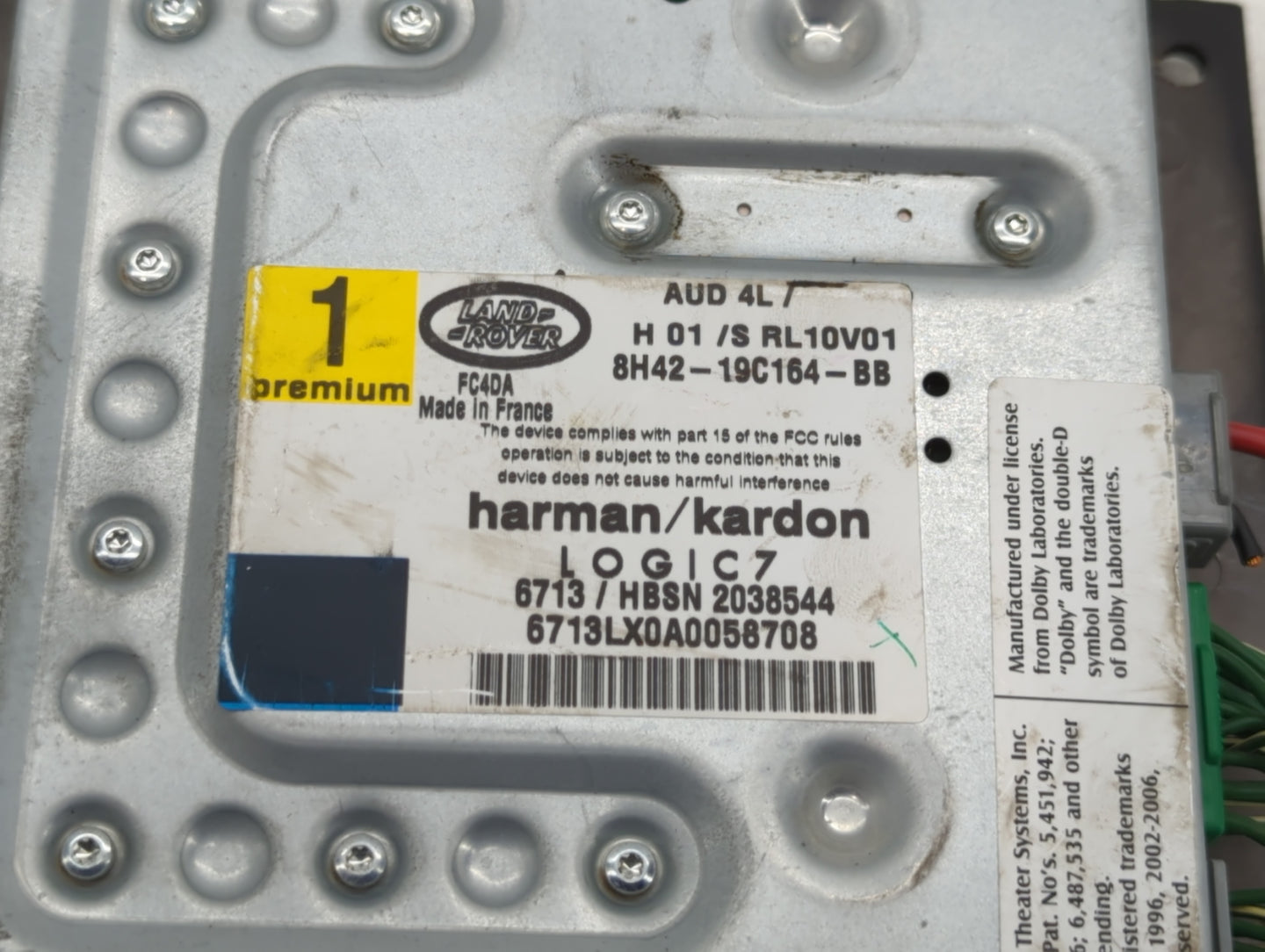 2010-2011 Land Rover Lr4 Radio AM FM Cd Player Receiver Replacement P/N:8H42-19C164-BB Fits Fits 2010 2011 OEM Used Auto Parts - Oemusedautoparts1.com