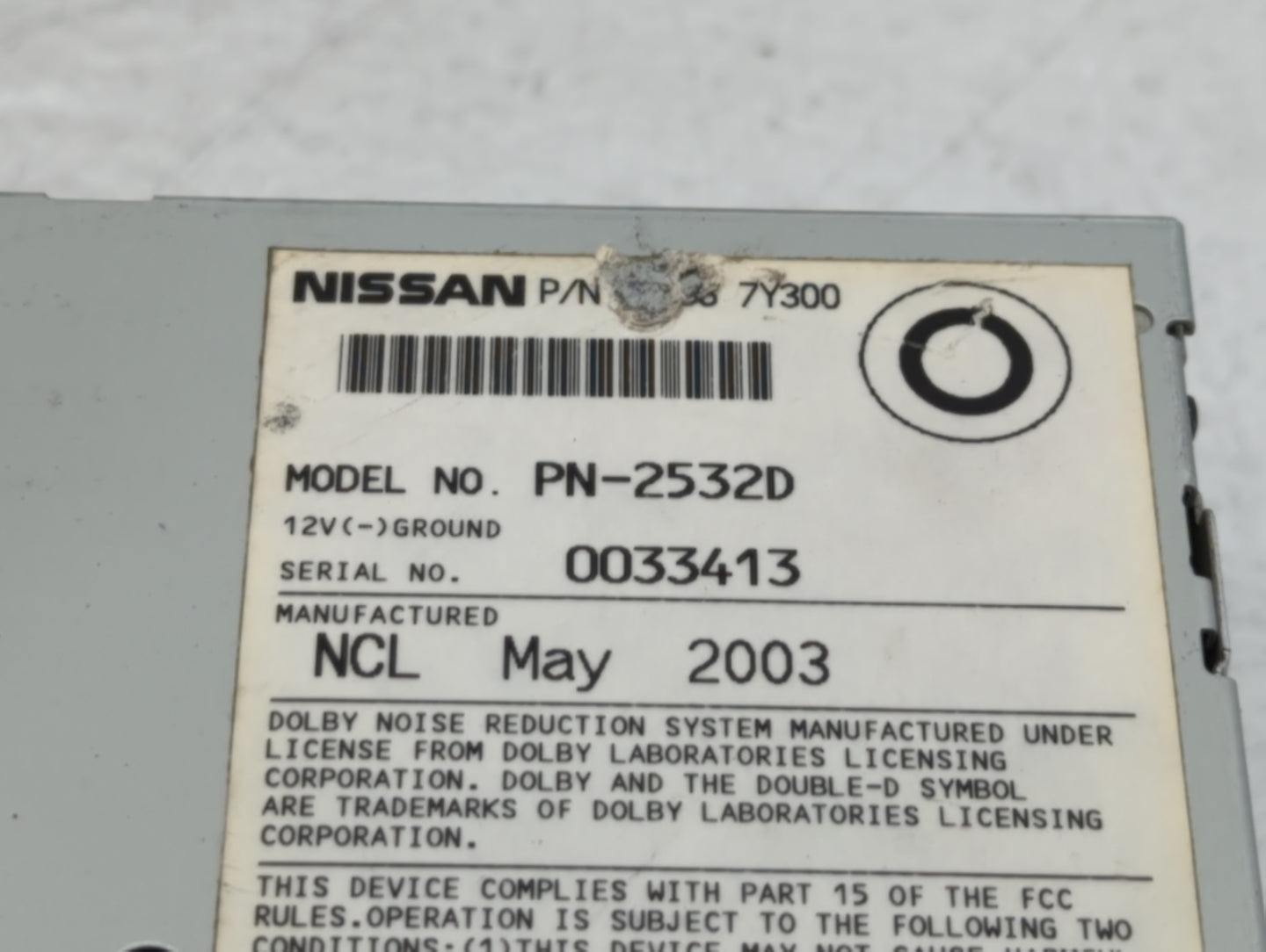 2004-2005 Nissan Maxima Radio AM FM Cd Player Receiver Replacement P/N:7Y300 2532D Fits Fits 2004 2005 OEM Used Auto Parts - Oemusedautoparts1.com