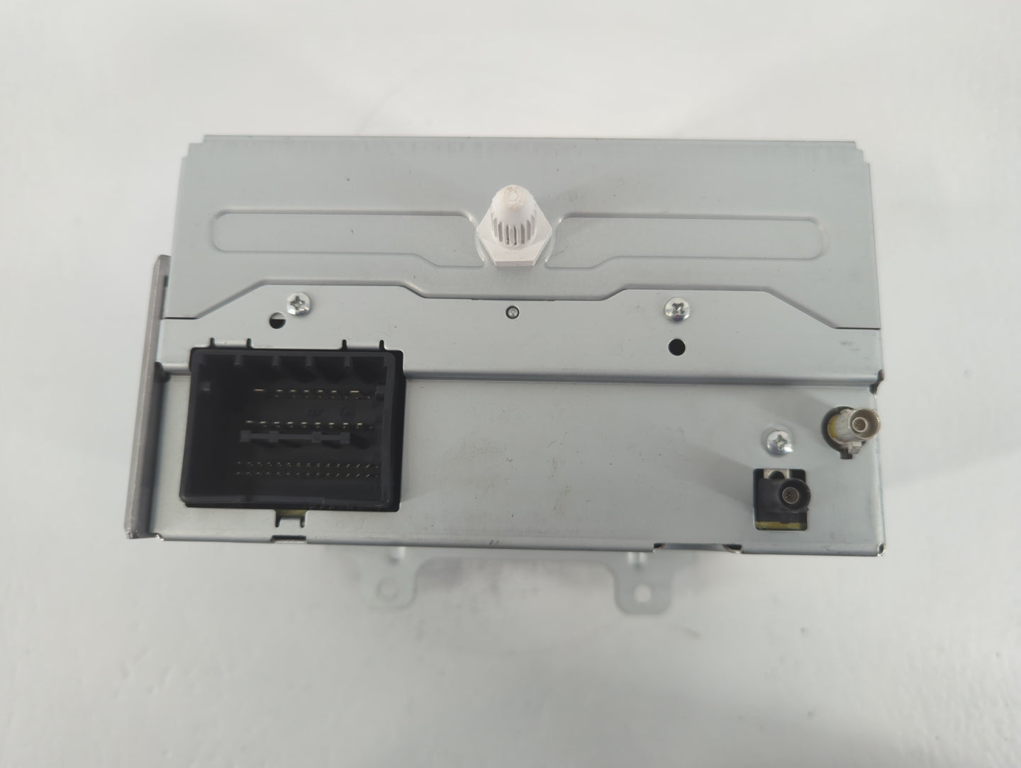 2011-2012 Buick Regal Radio AM FM Cd Player Receiver Replacement P/N:20983517 Fits Fits 2010 2011 2012 OEM Used Auto Parts - Oemusedautoparts1.com