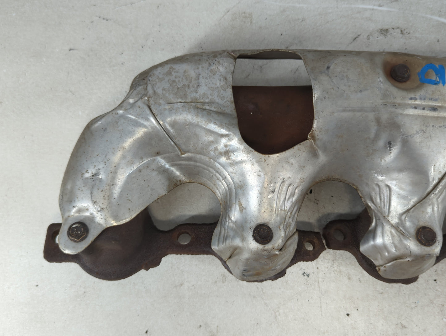 2000 Chevrolet Tahoe Turbocharger Exhaust Manifold With Turbo Charger - Oemusedautoparts1.com