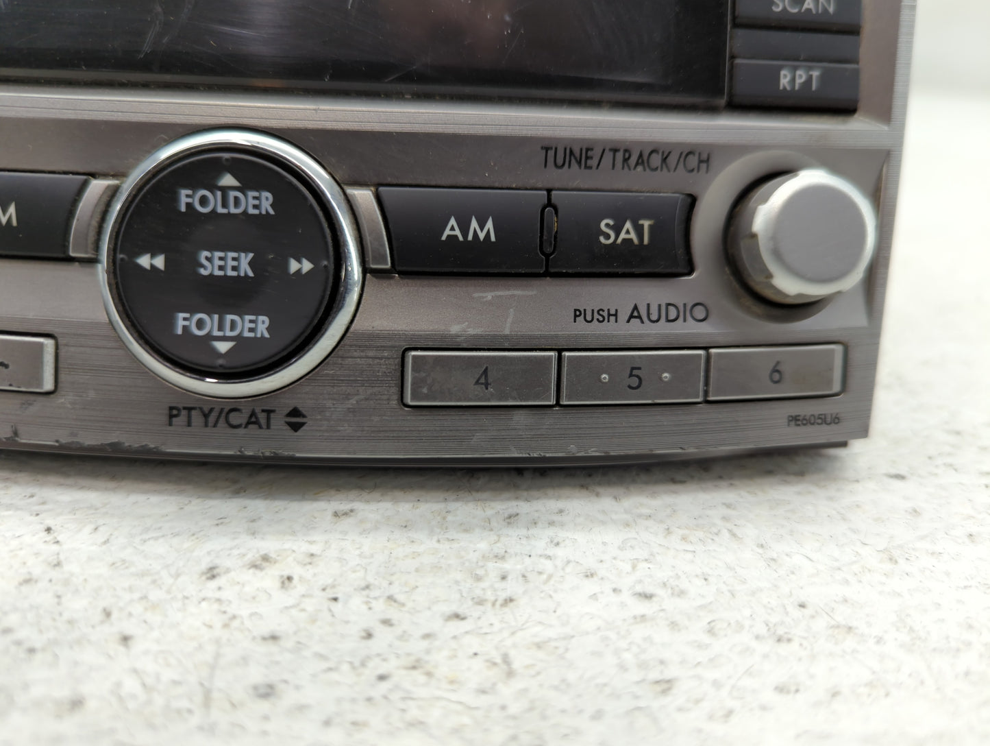 2011-2012 Ford Fusion Radio AM FM Cd Player Receiver Replacement P/N:86201AJ60A Fits Fits 2011 2012 OEM Used Auto Parts - Oemusedautoparts1.com