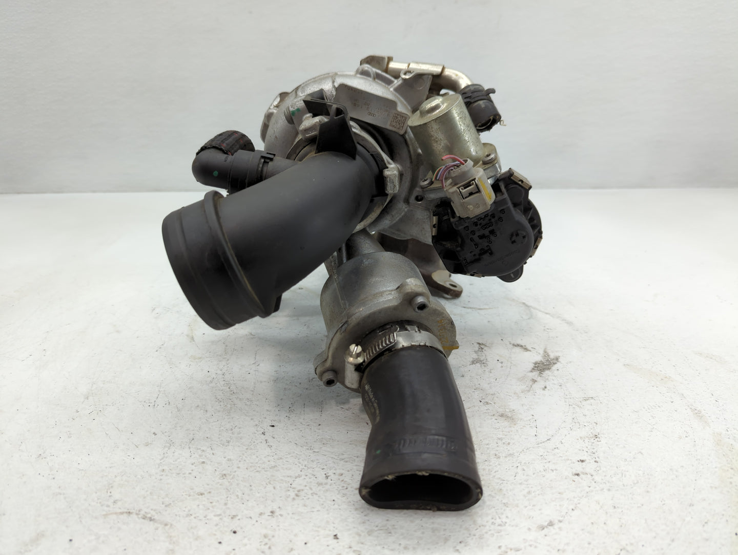 Volkswagen Jetta Turbocharger Exhaust Manifold With Turbo Charger - Oemusedautoparts1.com