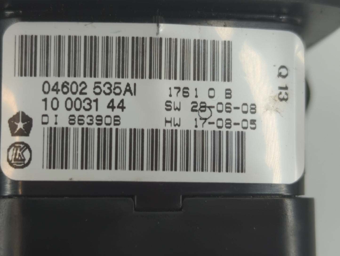 2011 Dodge Caravan Master Power Window Switch Replacement Driver Side Left P/N:10 0031 44 04602 535AI Fits Fits 2008 2009 2010 OEM Used Auto Parts - Oemusedautoparts1.com