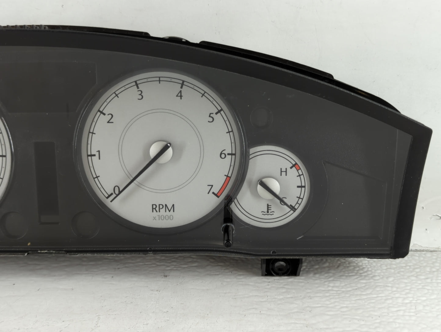 2007 Chrysler 300 Instrument Cluster Speedometer Gauges P/N:P05172056AE Fits OEM Used Auto Parts - Oemusedautoparts1.com