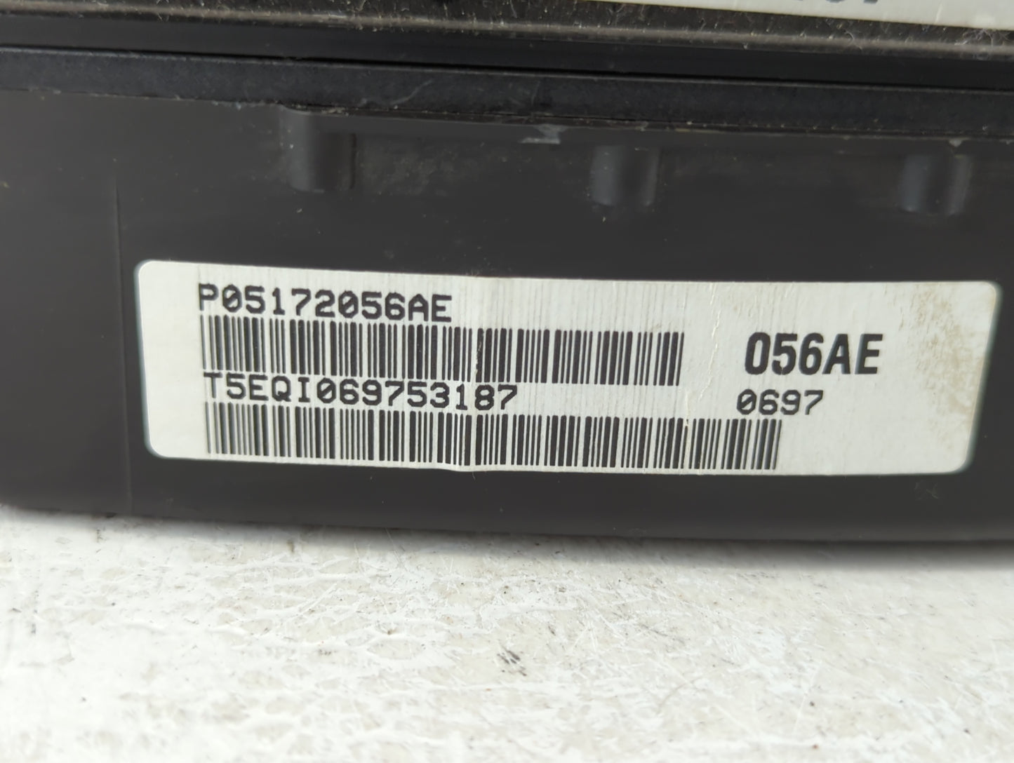 2007 Chrysler 300 Instrument Cluster Speedometer Gauges P/N:P05172056AE Fits OEM Used Auto Parts - Oemusedautoparts1.com