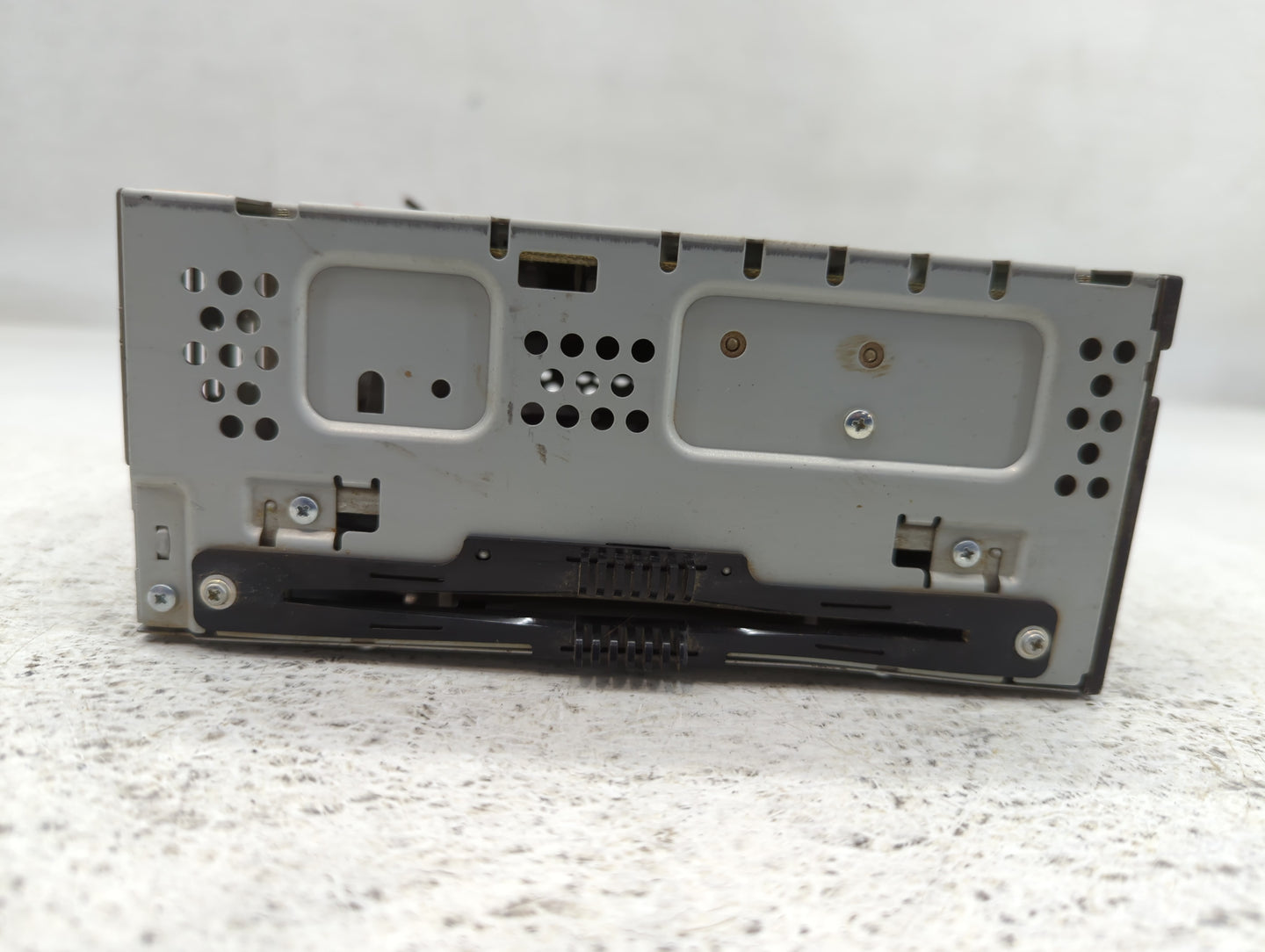 2015 Lincoln Mkc Radio AM FM Cd Player Receiver Replacement P/N:CQ-MJ23E2UMB Fits OEM Used Auto Parts - Oemusedautoparts1.com