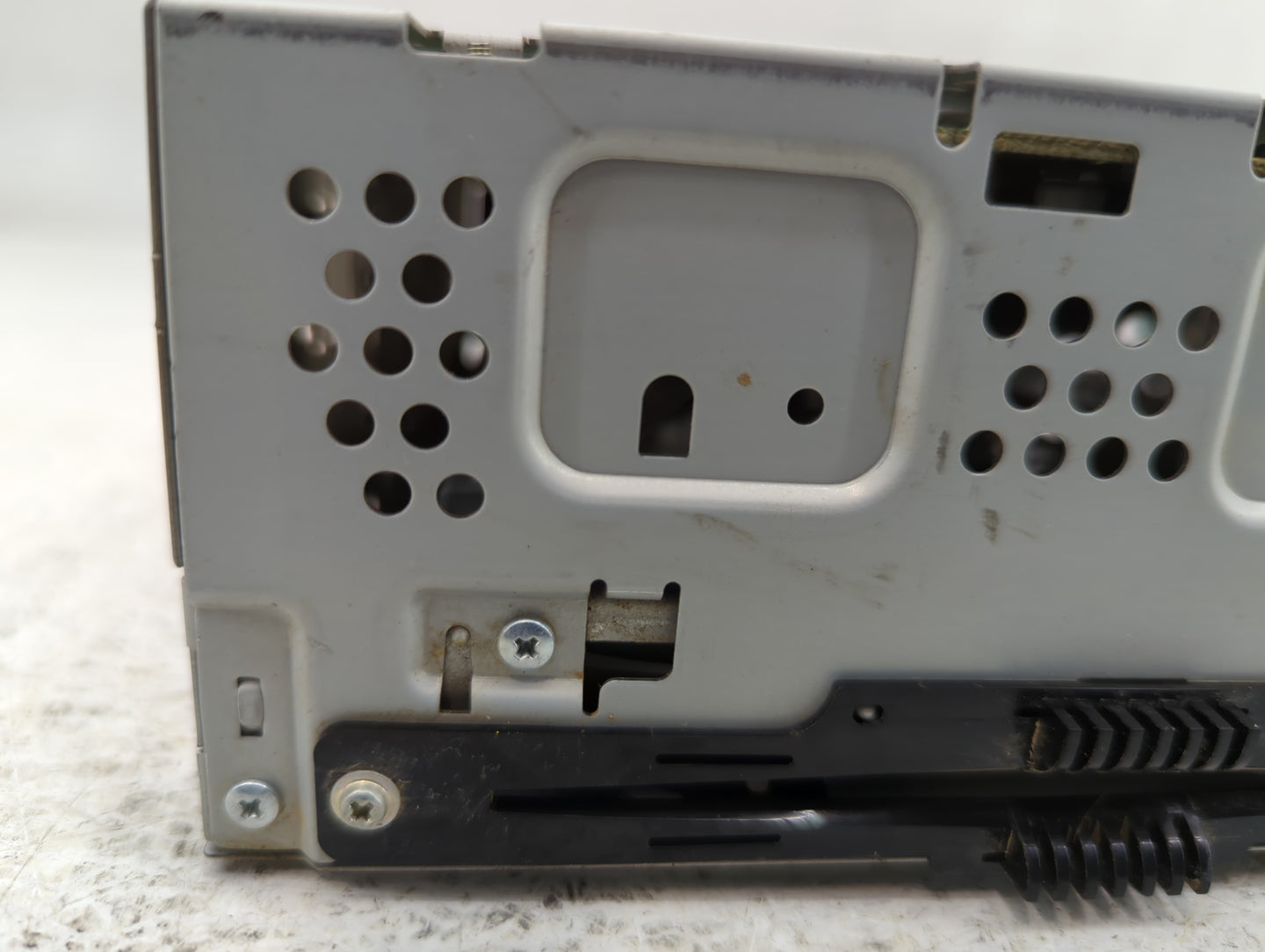 2015 Lincoln Mkc Radio AM FM Cd Player Receiver Replacement P/N:CQ-MJ23E2UMB Fits OEM Used Auto Parts - Oemusedautoparts1.com