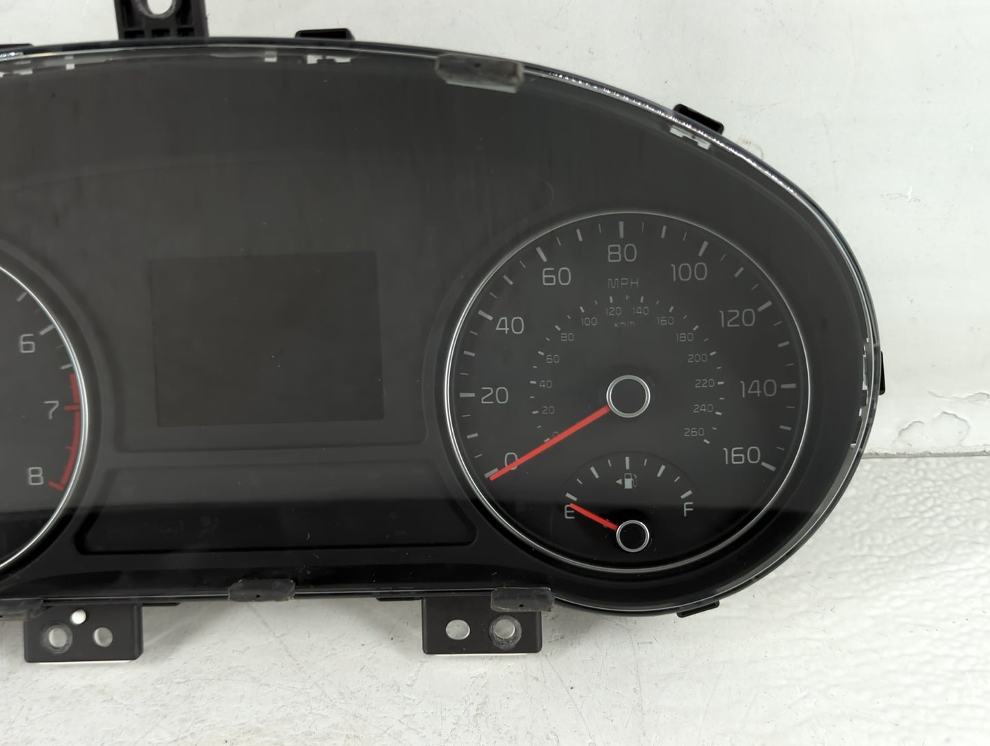 2017-2018 Kia Optima Instrument Cluster Speedometer Gauges P/N:94011-D5300 Fits Fits 2017 2018 OEM Used Auto Parts - Oemusedautoparts1.com