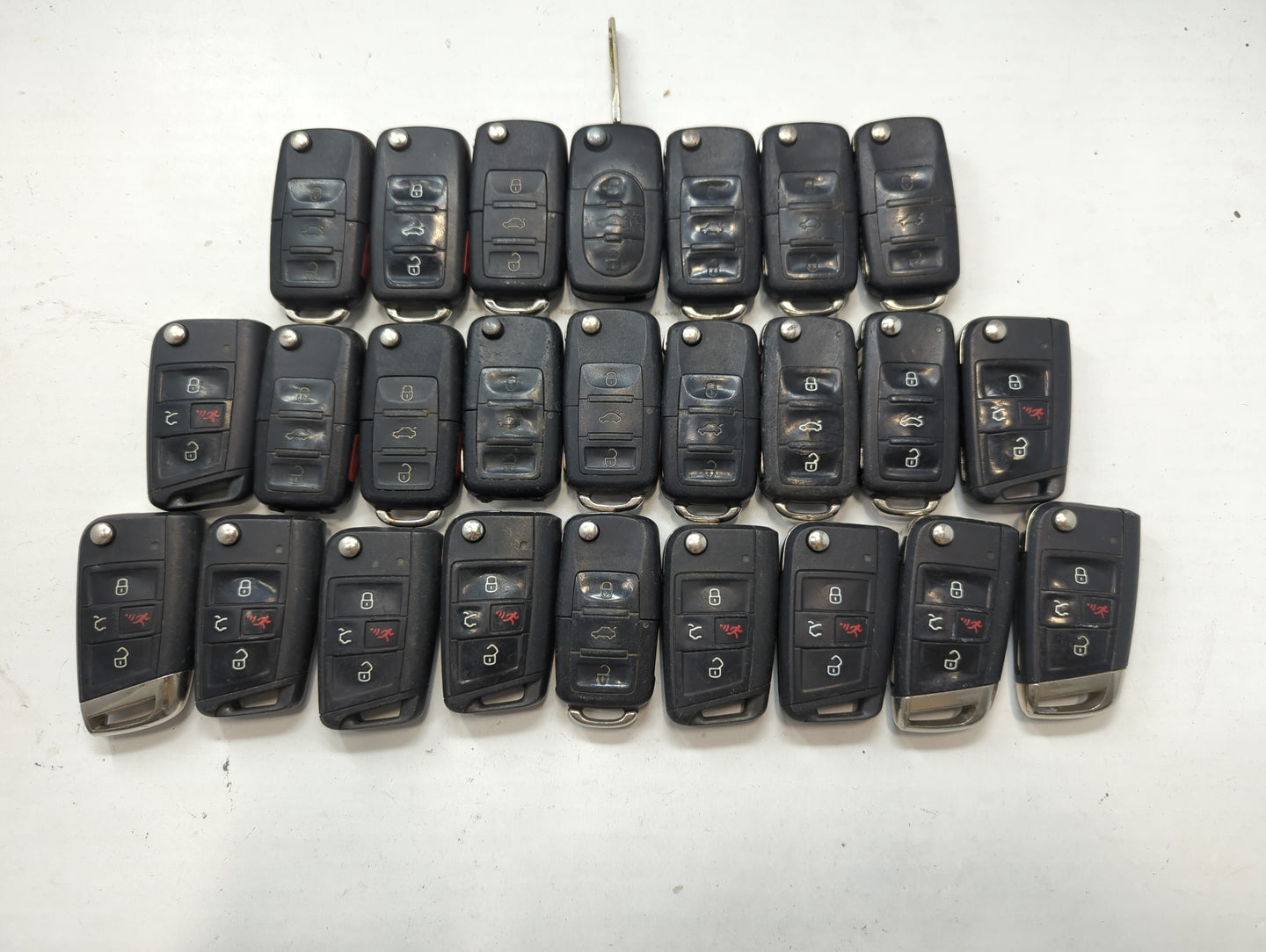 Lot of 25 Volkswagen Keyless Entry Remote Fob MIXED FCC IDS MIXED PART - Oemusedautoparts1.com