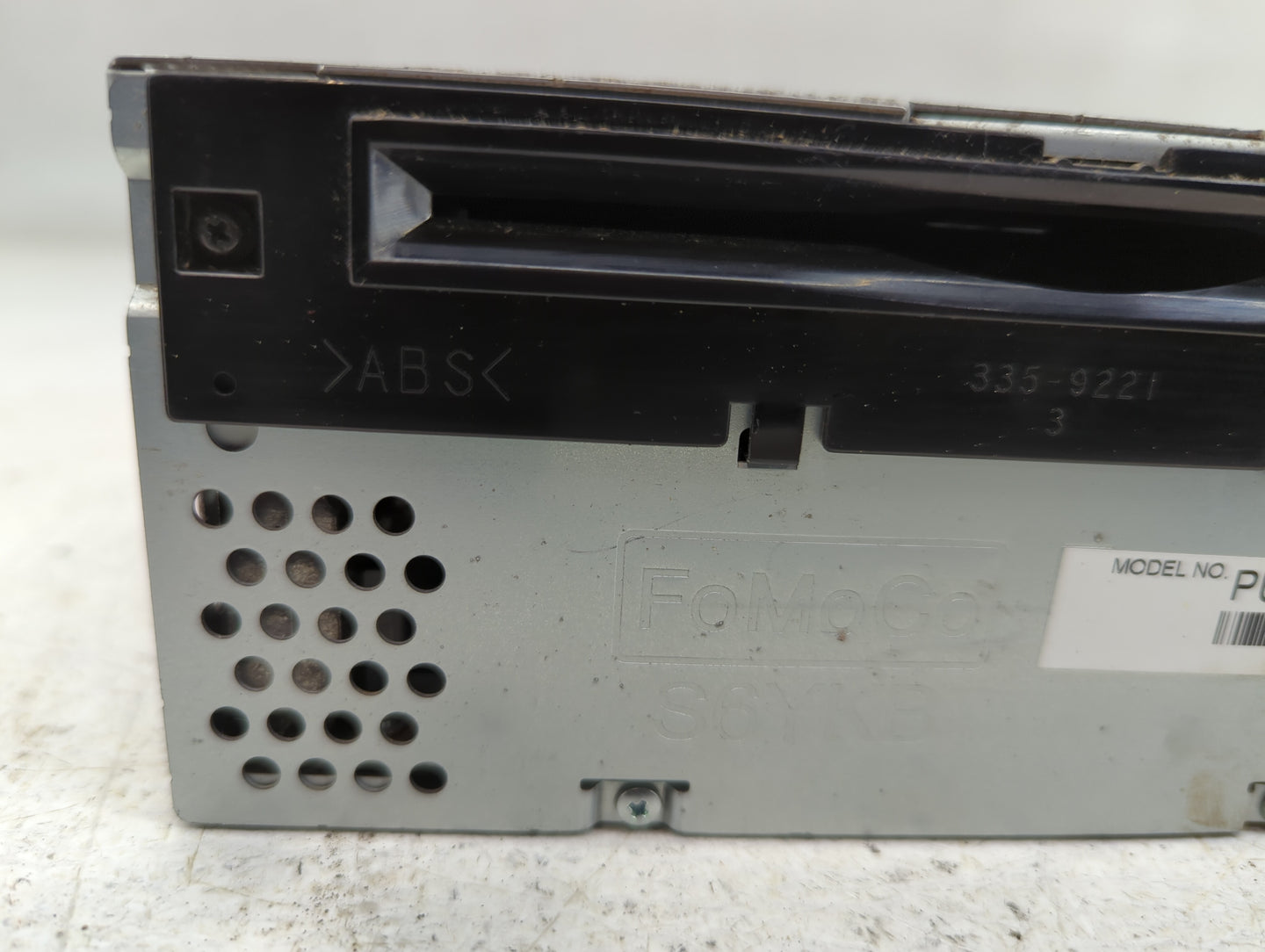 2014-2015 Ford Explorer Radio AM FM Cd Player Receiver Replacement P/N:EB5T-19C107-HA Fits Fits 2014 2015 OEM Used Auto Parts - Oemusedautoparts1.com