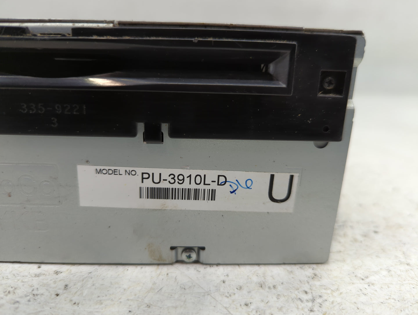 2014-2015 Ford Explorer Radio AM FM Cd Player Receiver Replacement P/N:EB5T-19C107-HA Fits Fits 2014 2015 OEM Used Auto Parts - Oemusedautoparts1.com
