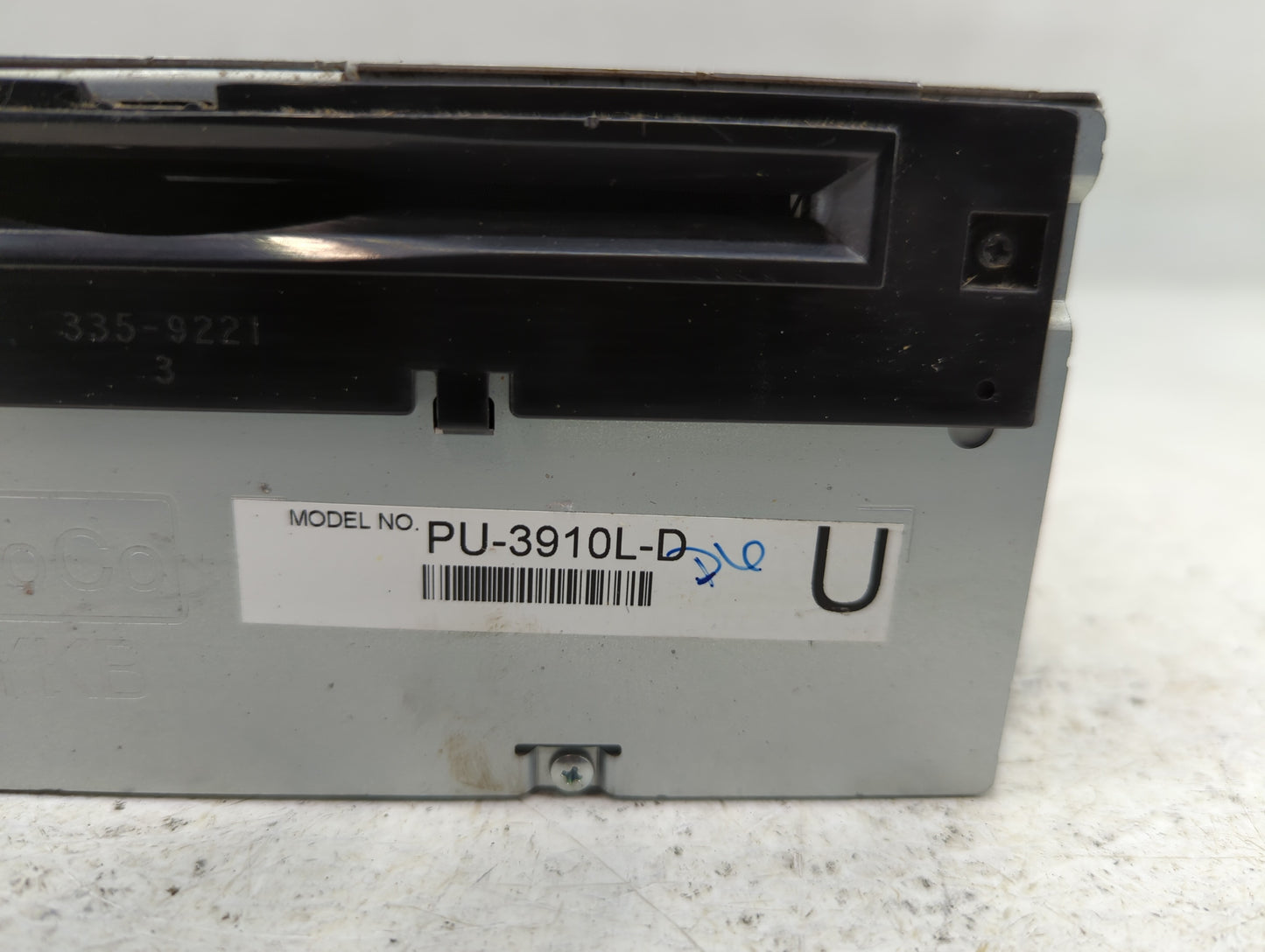 2014-2015 Ford Explorer Radio AM FM Cd Player Receiver Replacement P/N:EB5T-19C107-HA Fits Fits 2014 2015 OEM Used Auto Parts - Oemusedautoparts1.com