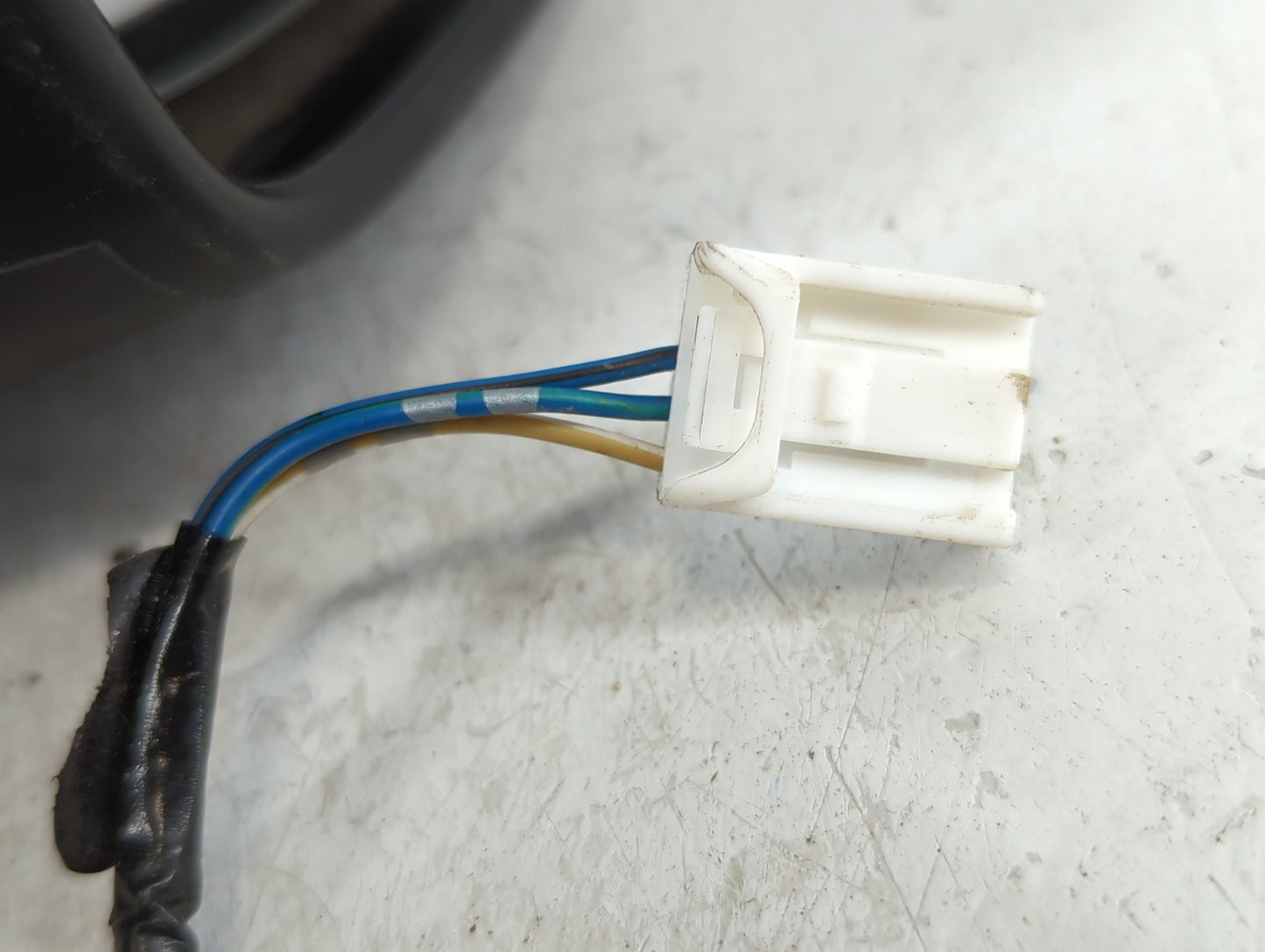 2020 Honda Hr-V Side Mirror Replacement Passenger Right View Door Mirror P/N:A03000 R810207 Fits OEM Used Auto Parts - Oemusedautoparts1.com