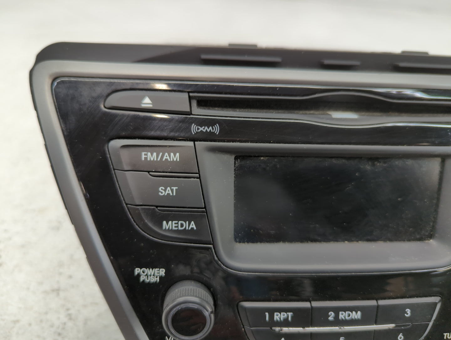 2014-2016 Hyundai Elantra Radio AM FM Cd Player Receiver Replacement P/N:96170-3X156GU Fits Fits 2014 2015 2016 OEM Used Auto Parts - Oemusedautoparts1.com