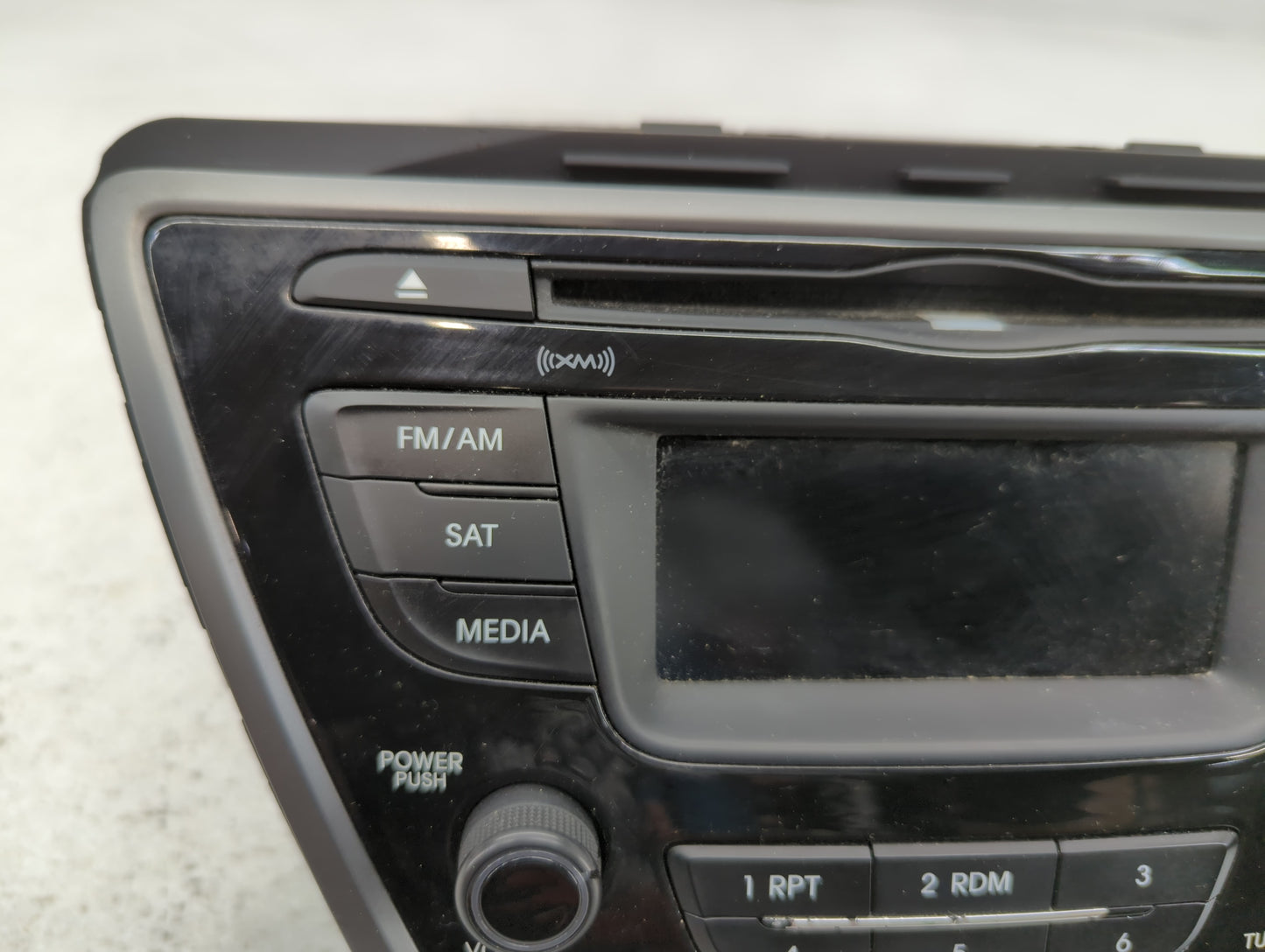 2014-2016 Hyundai Elantra Radio AM FM Cd Player Receiver Replacement P/N:96170-3X156GU Fits Fits 2014 2015 2016 OEM Used Auto Parts - Oemusedautoparts1.com