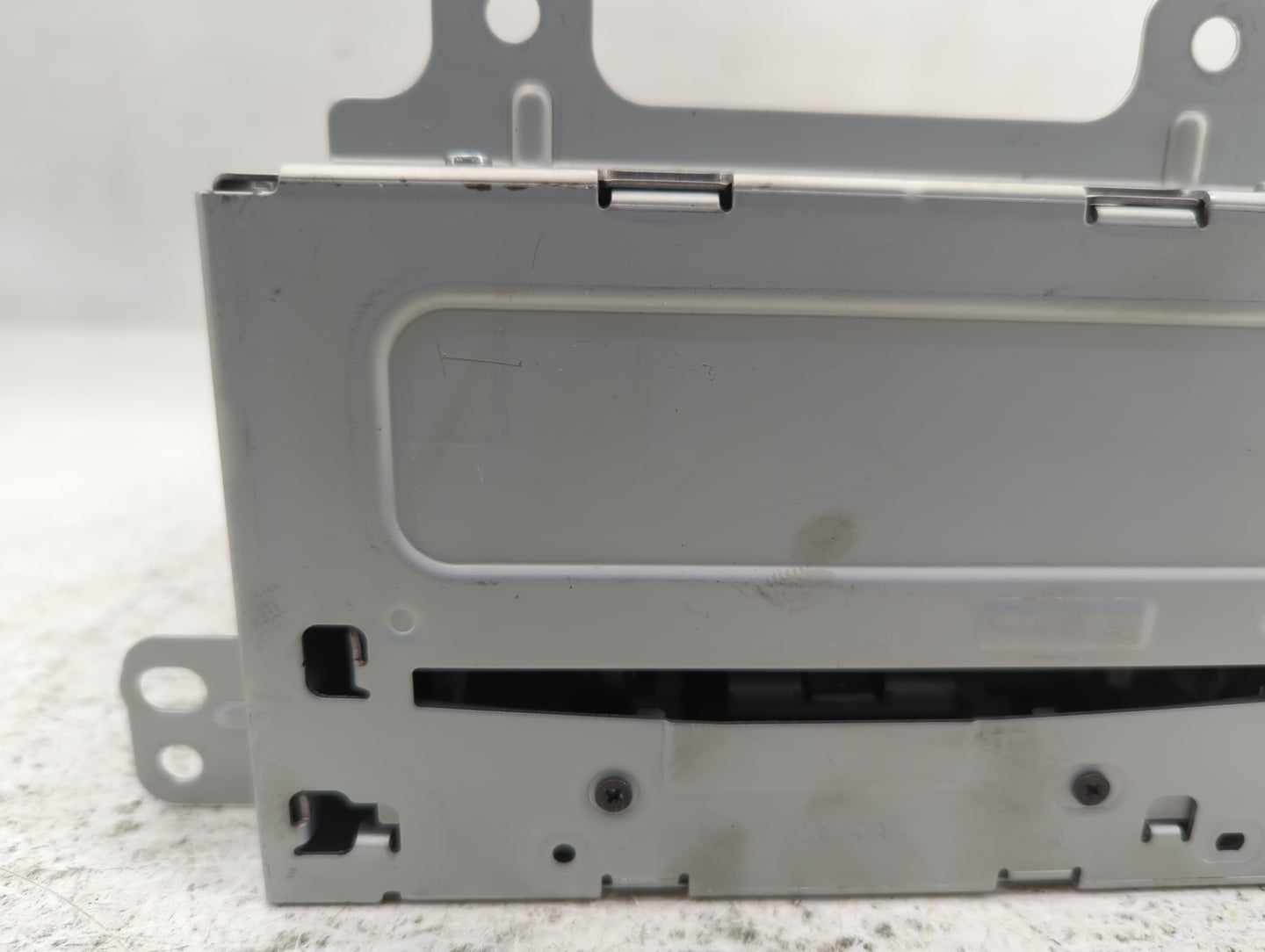 2013-2016 Chevrolet Cruze Radio AM FM Cd Player Receiver Replacement P/N:22976137 Fits Fits 2013 2014 2015 2016 OEM Used Auto Parts - Oemusedautoparts1.com