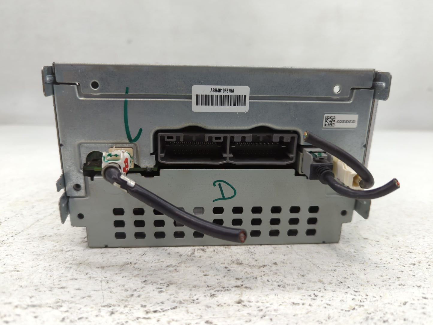 2013-2014 Dodge Charger Radio AM FM Cd Player Receiver Replacement P/N:P68209671AB Fits Fits 2013 2014 OEM Used Auto Parts - Oemusedautoparts1.com