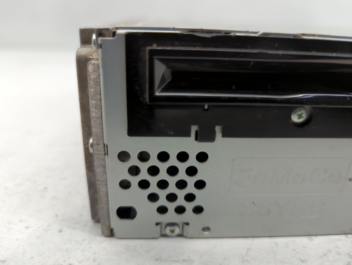 2013 Ford Edge Radio AM FM Cd Player Receiver Replacement P/N:DT4T-19C107-CB Fits OEM Used Auto Parts - Oemusedautoparts1.com