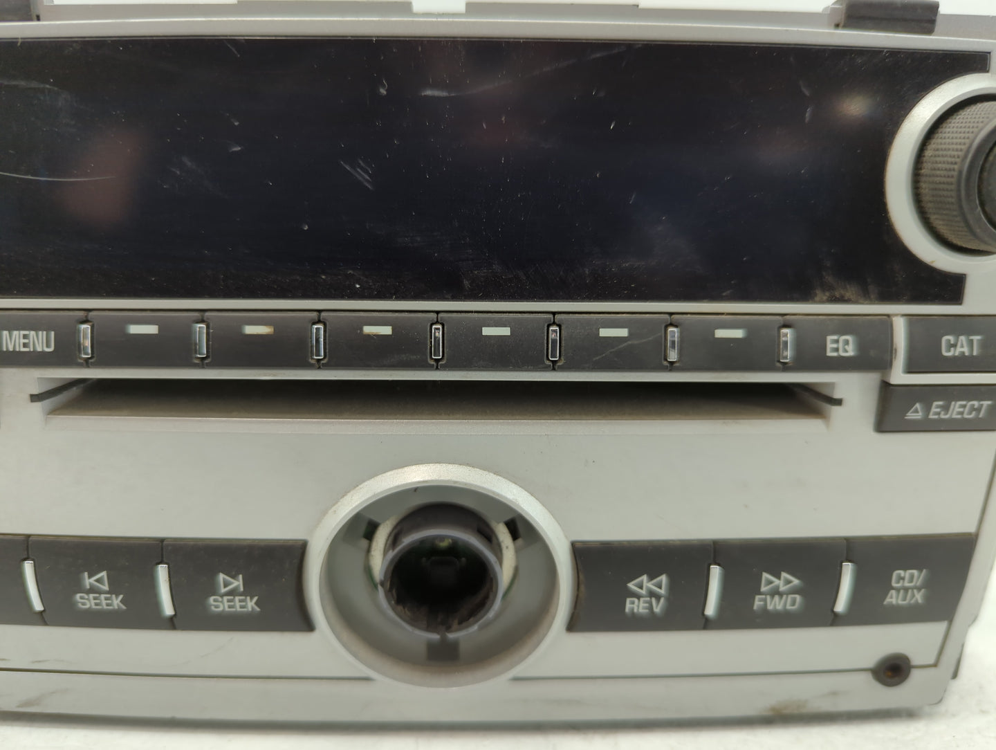 2008 Chevrolet Equinox Radio AM FM Cd Player Receiver Replacement P/N:25887899 Fits OEM Used Auto Parts - Oemusedautoparts1.com