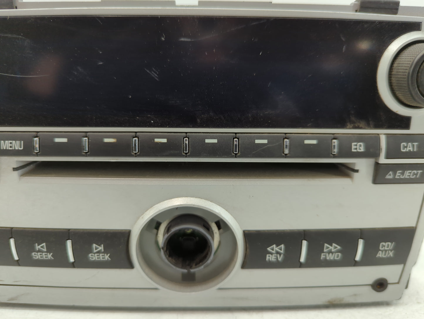 2008 Chevrolet Equinox Radio AM FM Cd Player Receiver Replacement P/N:25887899 Fits OEM Used Auto Parts - Oemusedautoparts1.com