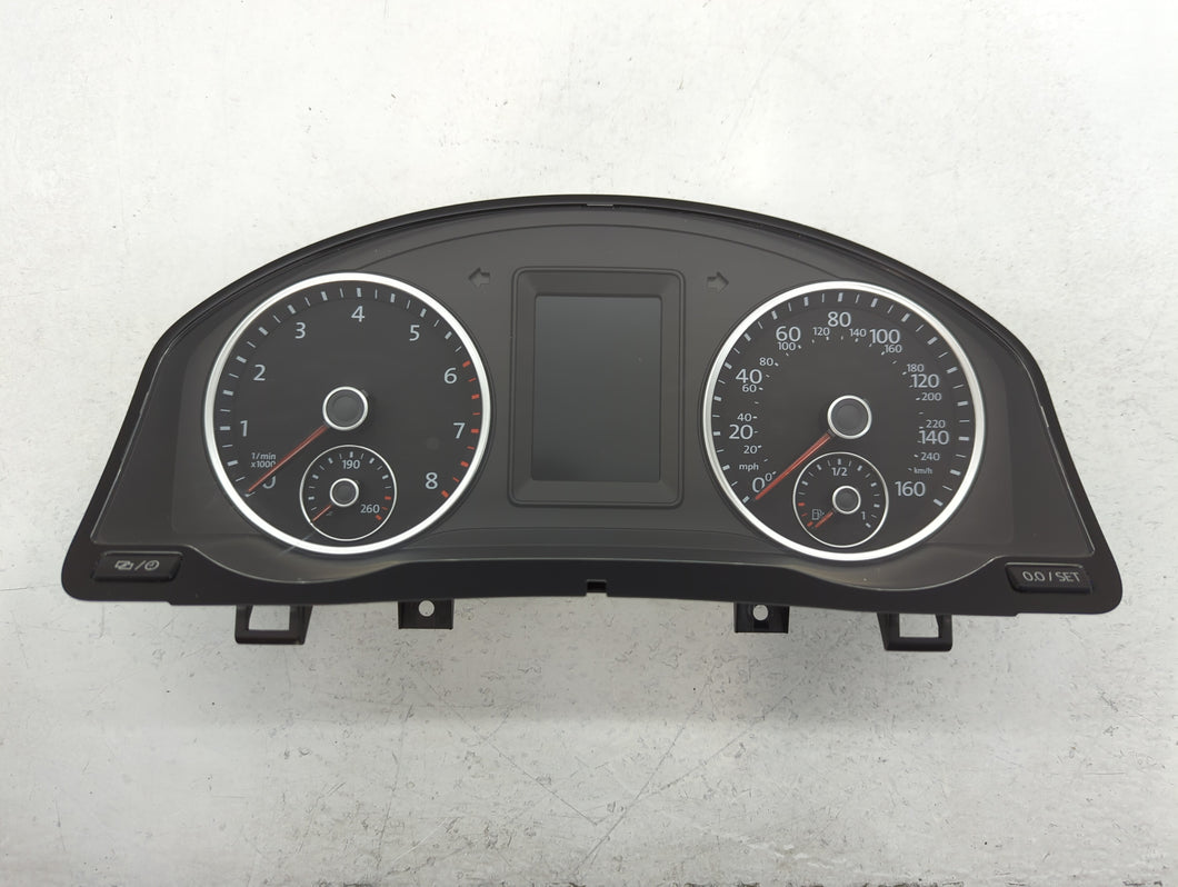 2017-2018 Volkswagen Tiguan Instrument Cluster Speedometer Gauges P/N:1673939523 5N0 920 973 M Fits Fits 2017 2018 OEM Used Auto Parts