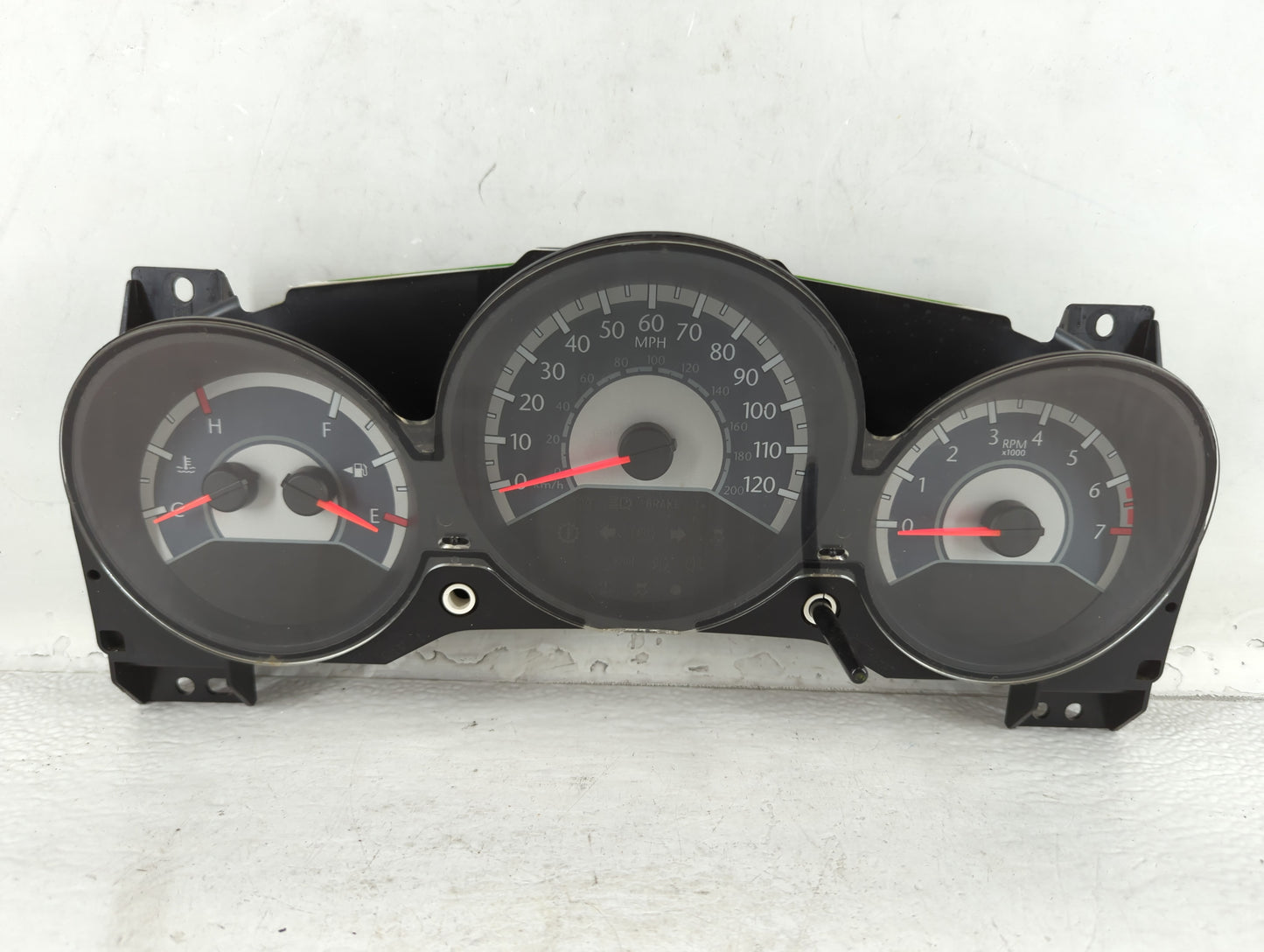 2011-2014 Chrysler 200 Instrument Cluster Speedometer Gauges P/N:P56046512AC Fits Fits 2011 2012 2013 2014 OEM Used Auto Parts - Oemusedautoparts1.com
