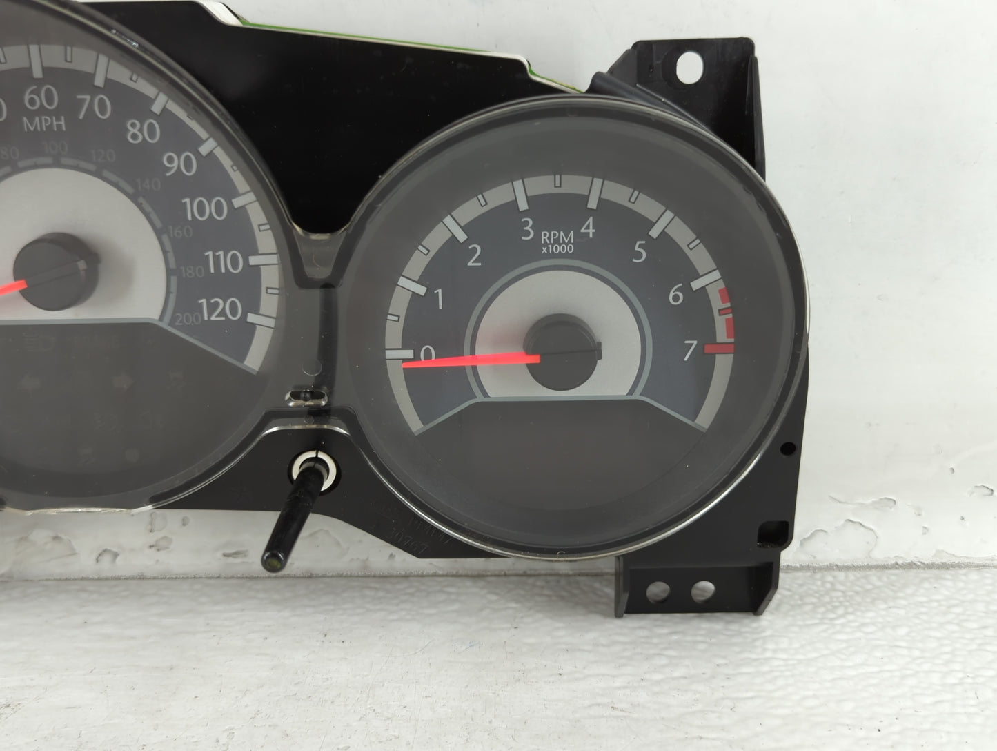 2011-2014 Chrysler 200 Instrument Cluster Speedometer Gauges P/N:P56046512AC Fits Fits 2011 2012 2013 2014 OEM Used Auto Parts - Oemusedautoparts1.com