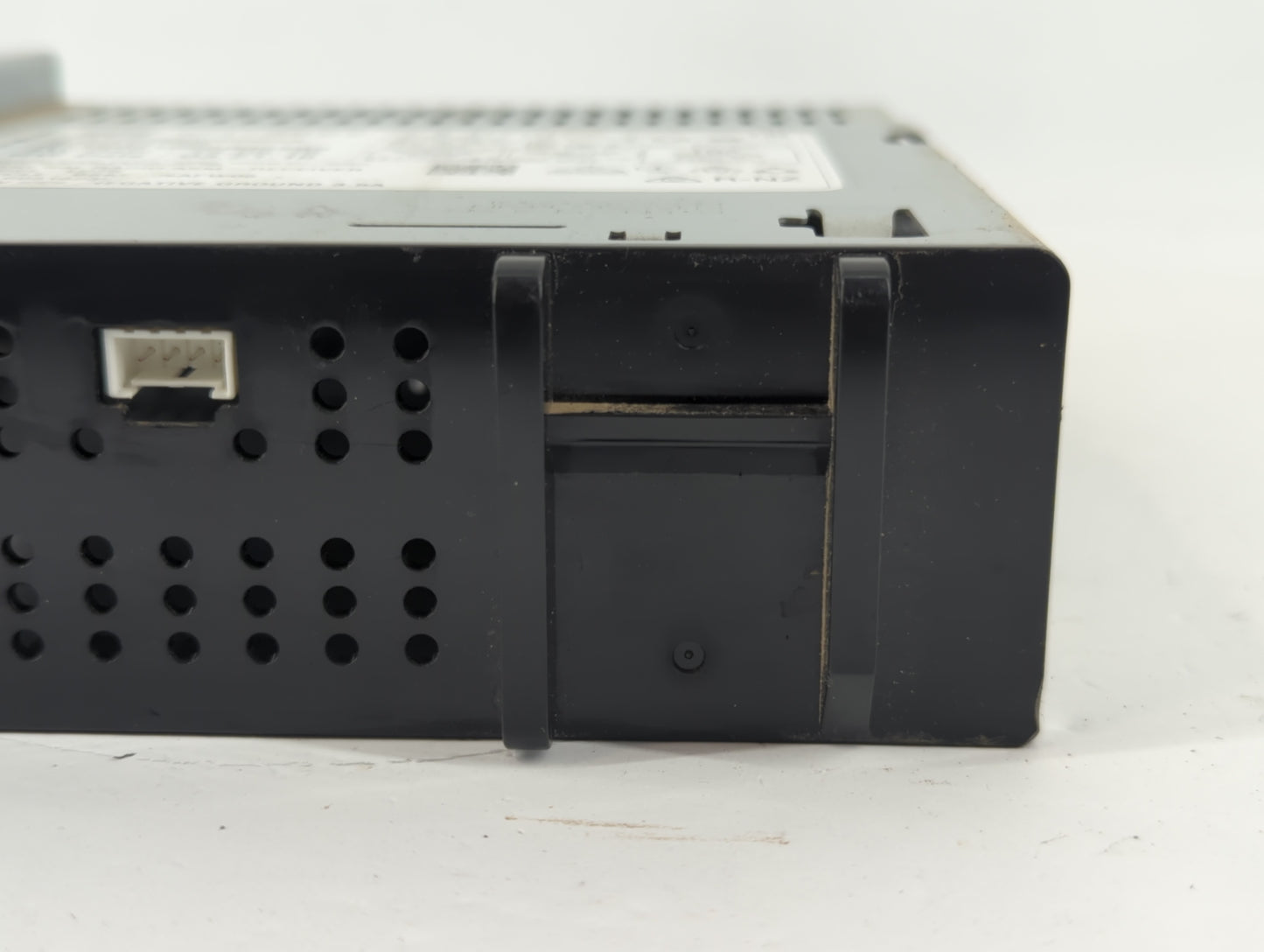 2016 Chevrolet Silverado 1500 Radio AM FM Cd Player Receiver Replacement P/N:42473827 Fits OEM Used Auto Parts - Oemusedautoparts1.com