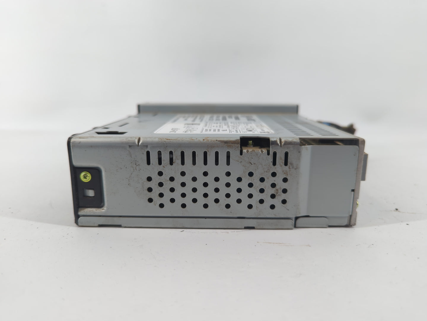 2016 Chevrolet Silverado 1500 Radio AM FM Cd Player Receiver Replacement P/N:42473827 Fits OEM Used Auto Parts - Oemusedautoparts1.com