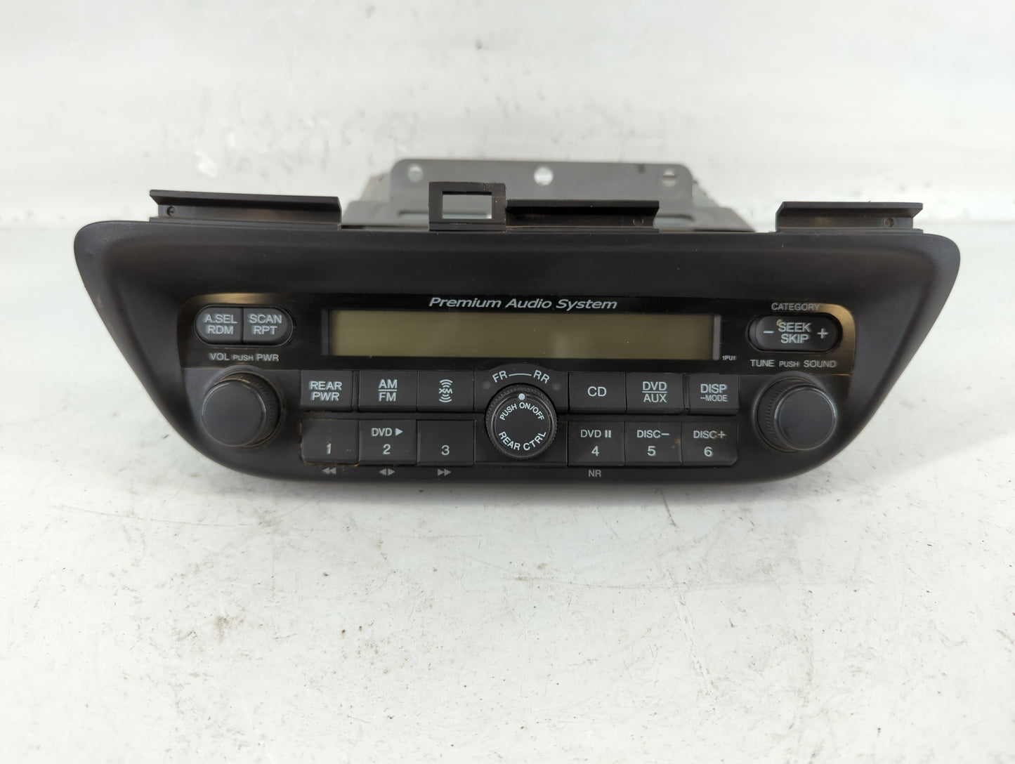 2005-2010 Honda Odyssey Radio AM FM Cd Player Receiver Replacement P/N:39100-SHJ-A900 Fits Fits 2005 2006 2007 2008 2009 2010 OEM Used Auto Parts - Oemusedautoparts1.com