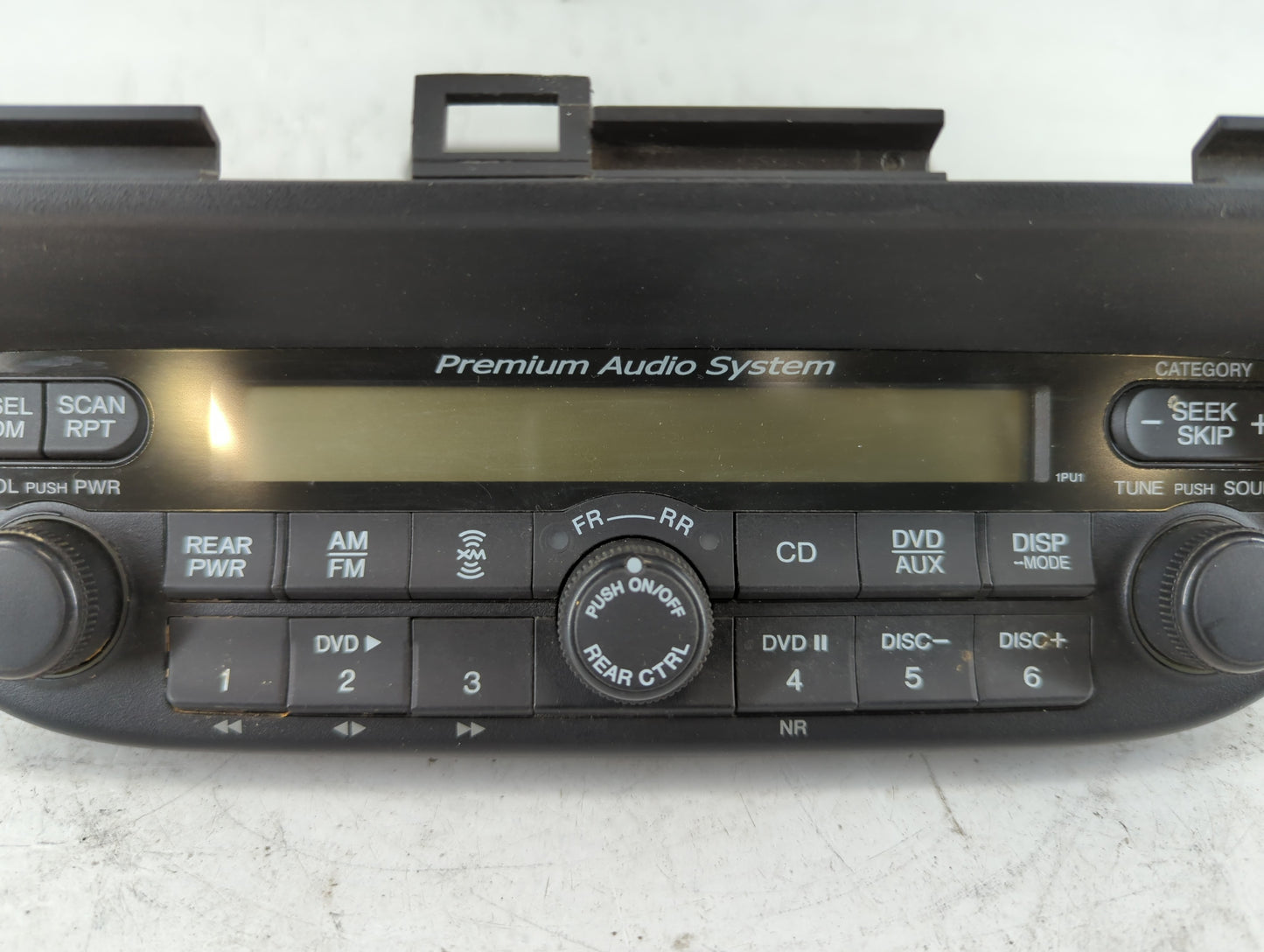2005-2010 Honda Odyssey Radio AM FM Cd Player Receiver Replacement P/N:39100-SHJ-A900 Fits Fits 2005 2006 2007 2008 2009 2010 OEM Used Auto Parts - Oemusedautoparts1.com