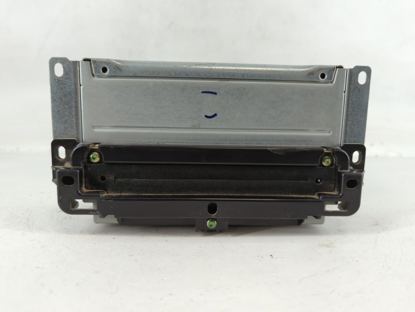 2012-2013 Chrysler 300 Radio AM FM Cd Player Receiver Replacement P/N:P05091103AB Fits Fits 2012 2013 OEM Used Auto Parts - Oemusedautoparts1.com