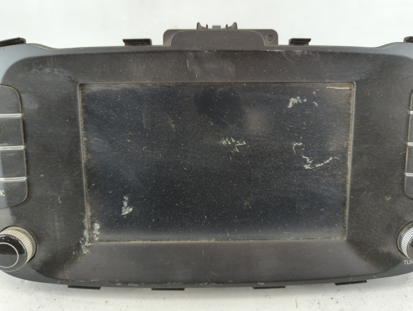 2017-2019 Kia Soul Radio AM FM Cd Player Receiver Replacement P/N:96160-B2310CA Fits Fits 2017 2018 2019 OEM Used Auto Parts - Oemusedautoparts1.com