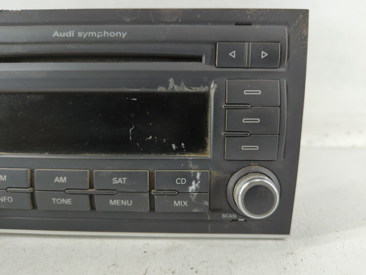 2008 Audi A4 Radio AM FM Cd Player Receiver Replacement P/N:8E0 035 195 AF 7 647 034 380 Fits OEM Used Auto Parts - Oemusedautoparts1.com
